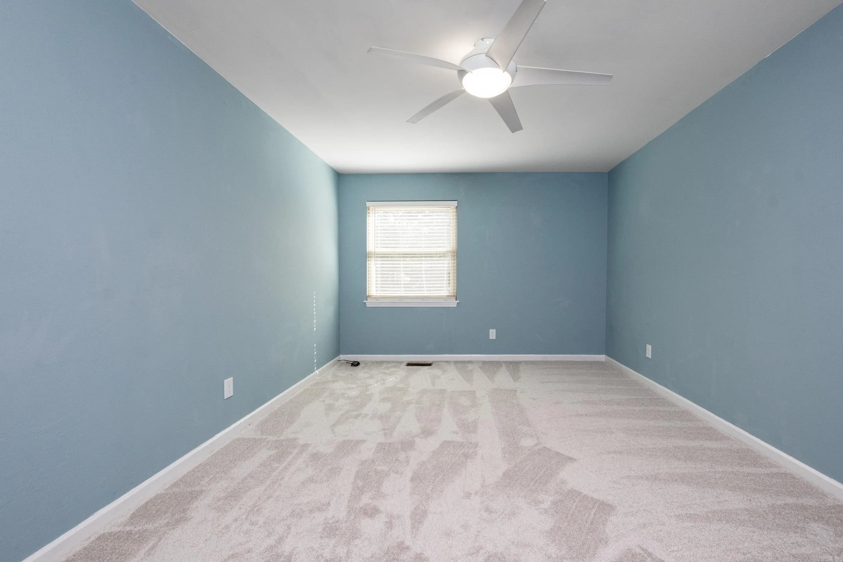 Property at 34  Kingsbridge way - Image 30