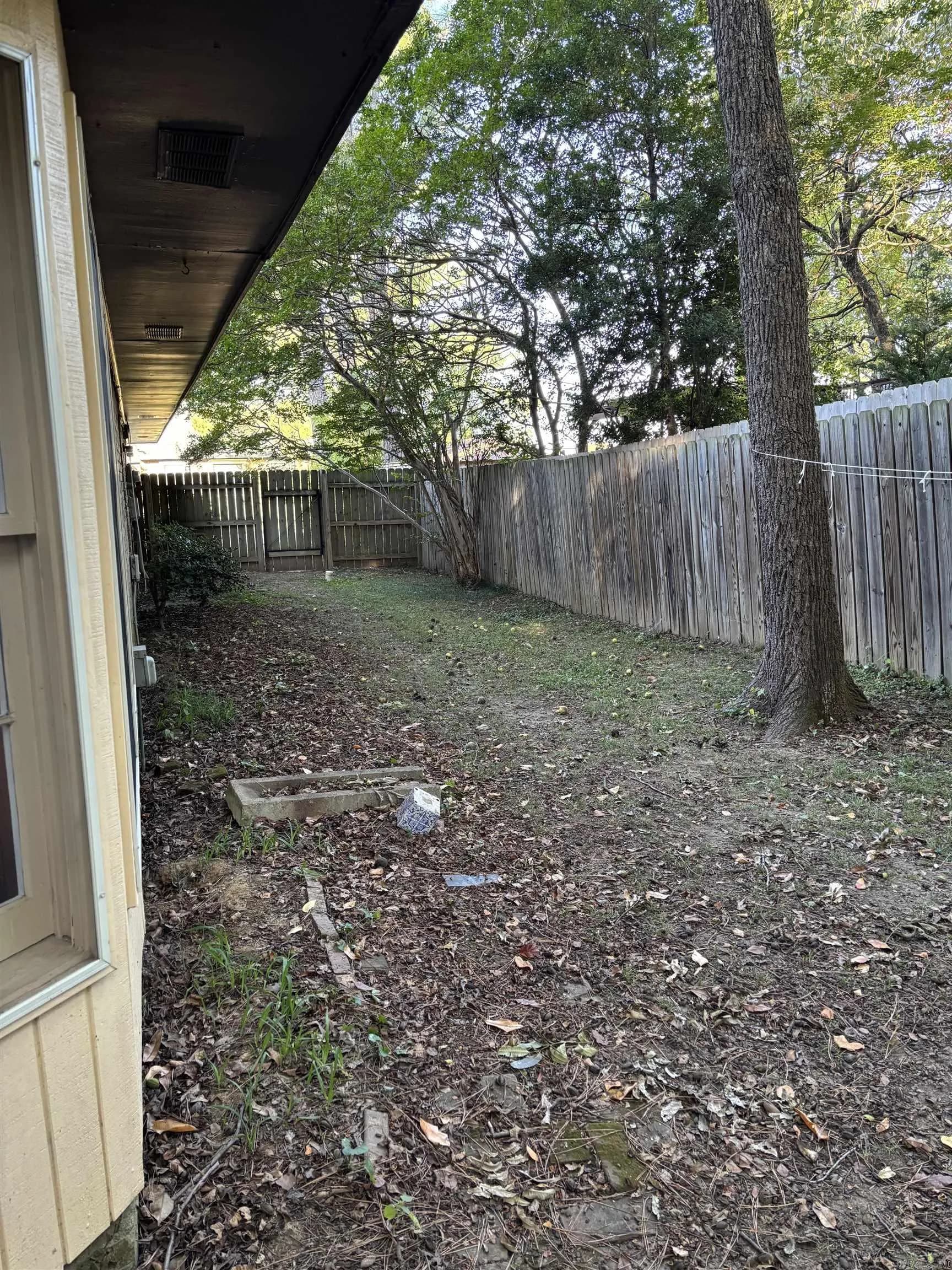 Property at 2104  Indian trails - Image 28