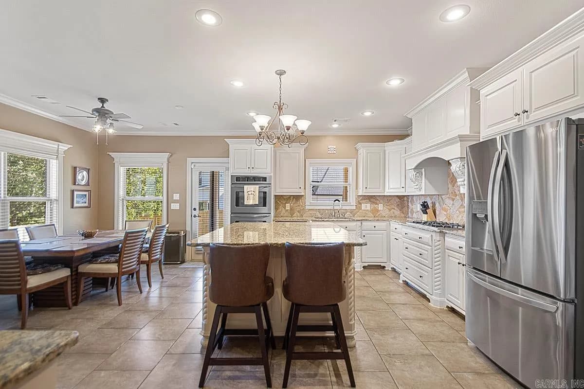 Property at 615  Epernay place - Image 12