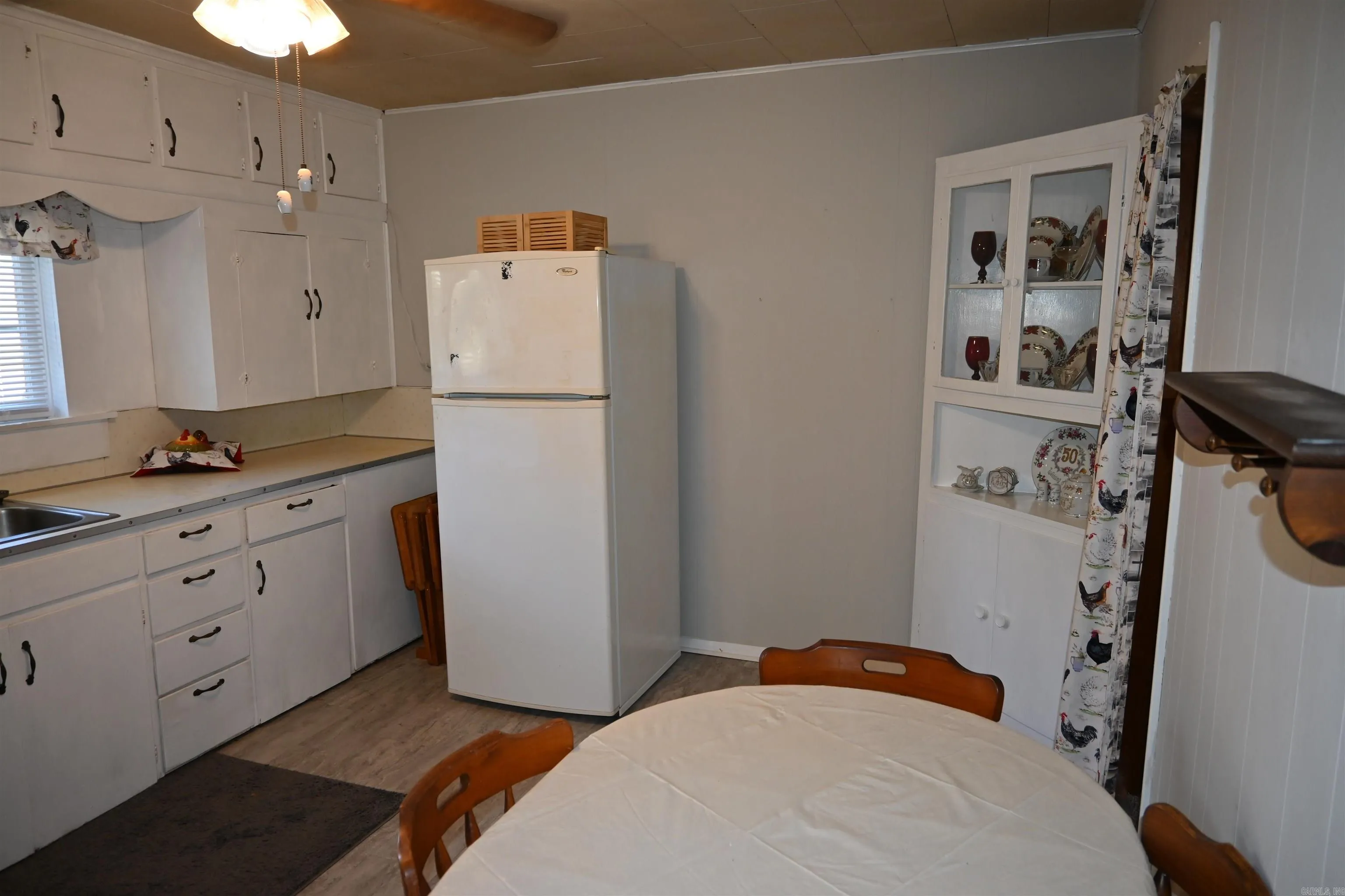 Property at 711  W. church - Image 6