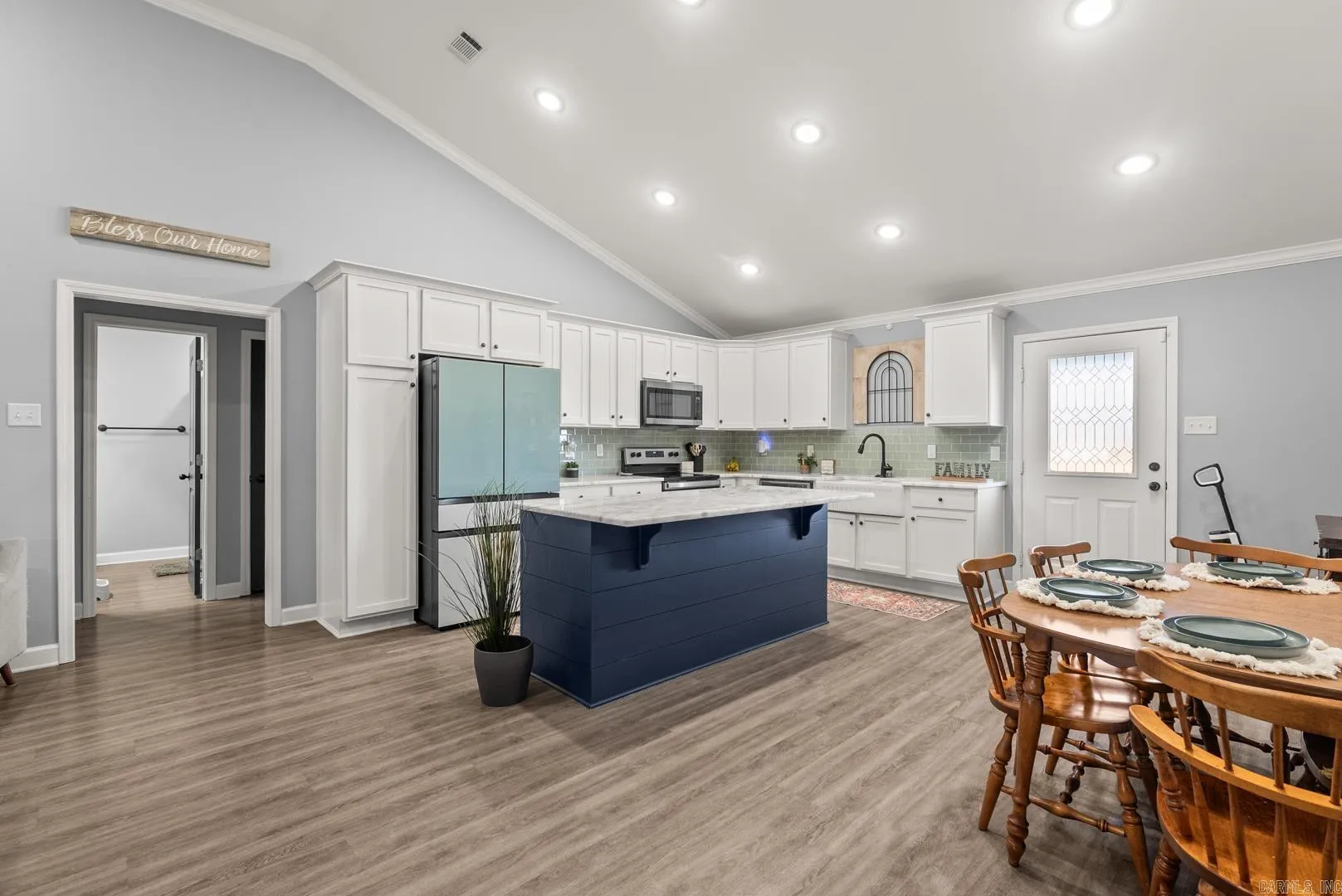Property at 19  Lillyann - Image 5