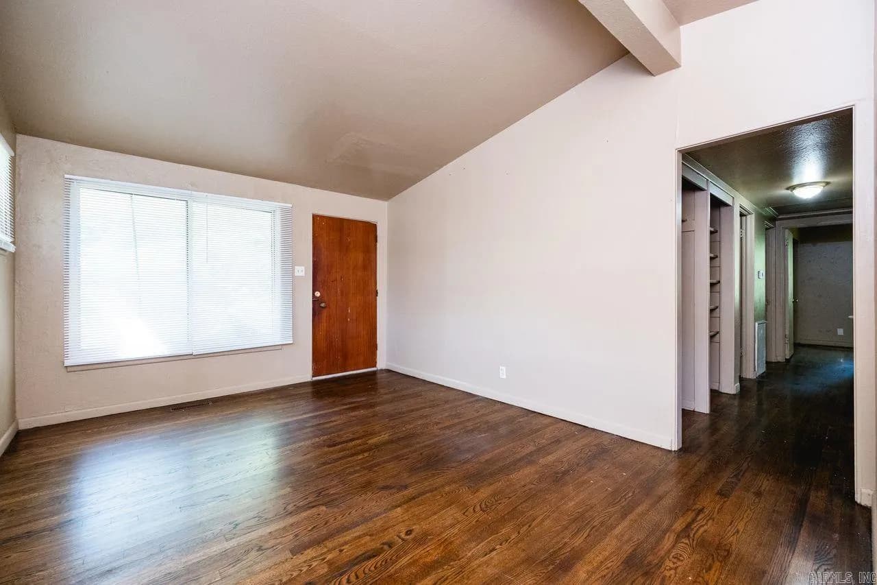 Property at 8  Fairmont - Image 13