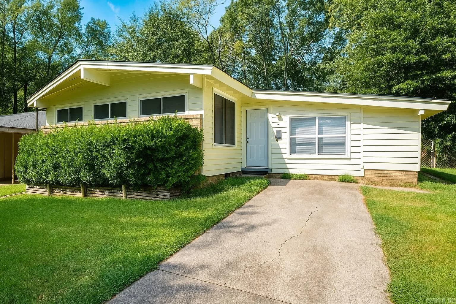 Property at 8  Fairmont - Image 2