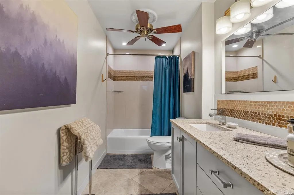 Property at 740  Weston, 304 - Image 25
