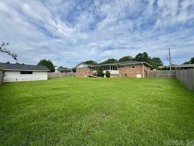 Property at 2204 E Lee ave - Image 21
