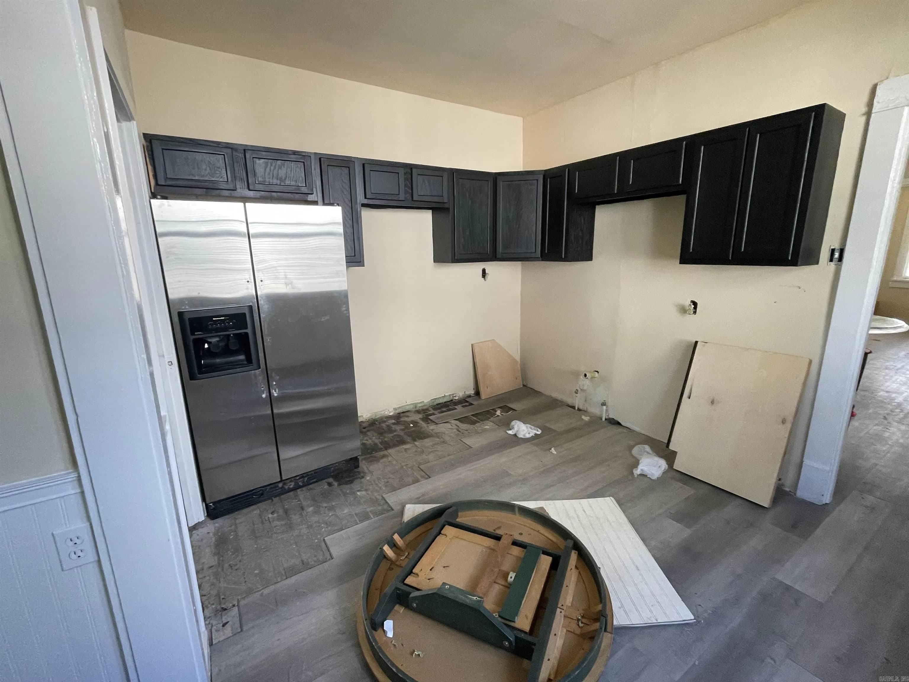 Property at 1423  Allis - Image 7