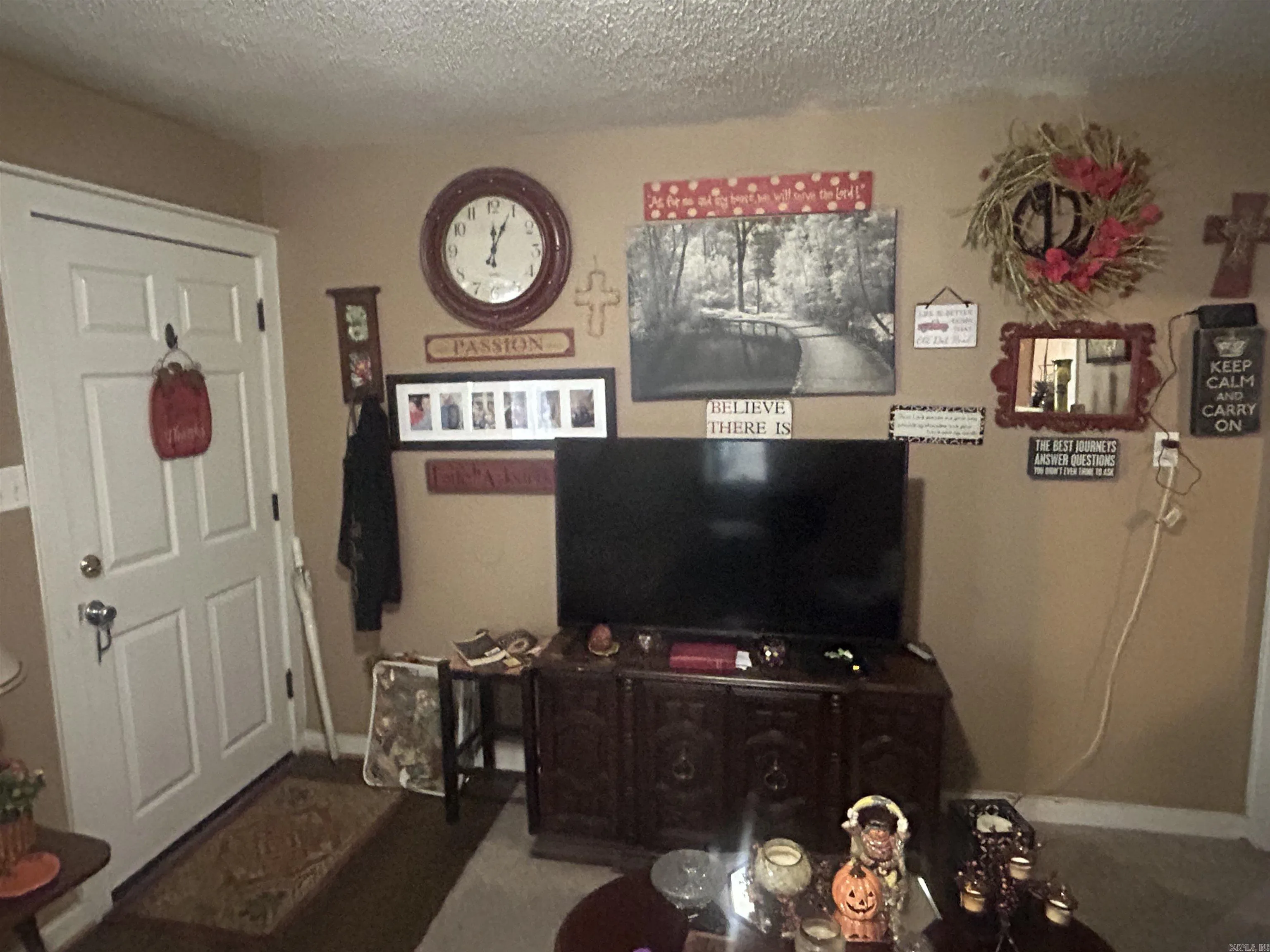 Property at 1204 W Race - Image 3