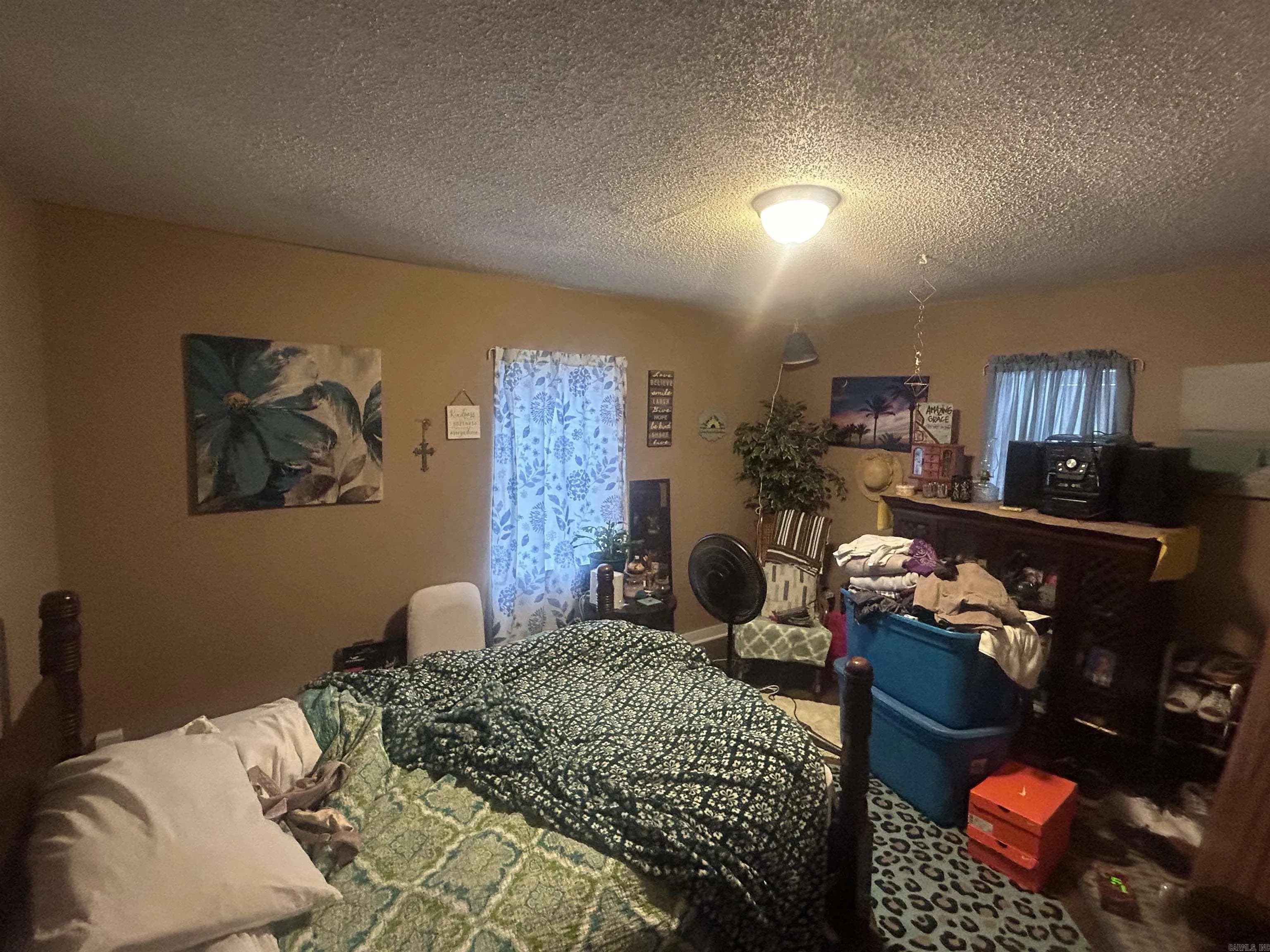 Property at 1204 W Race - Image 7