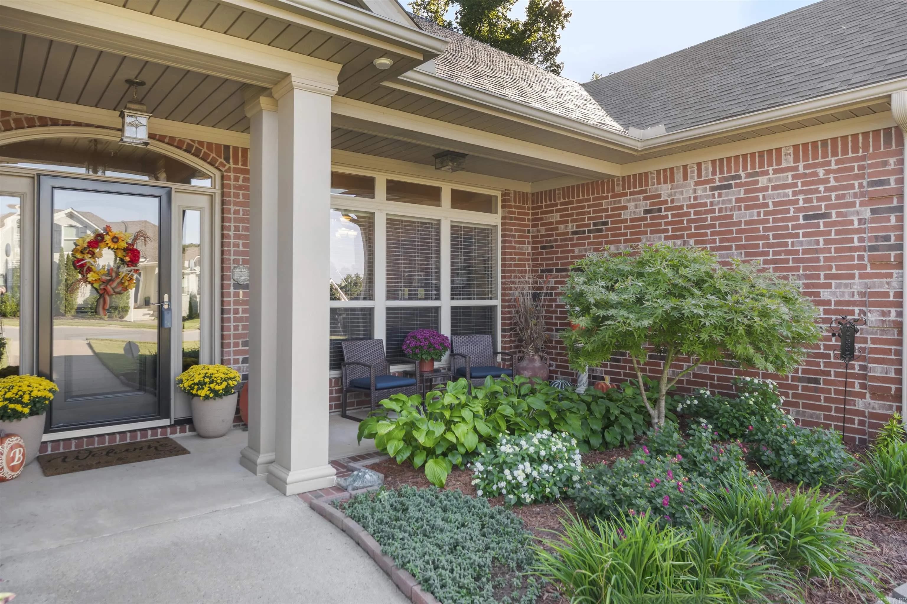 Property at 527  Clayton oaks - Image 4