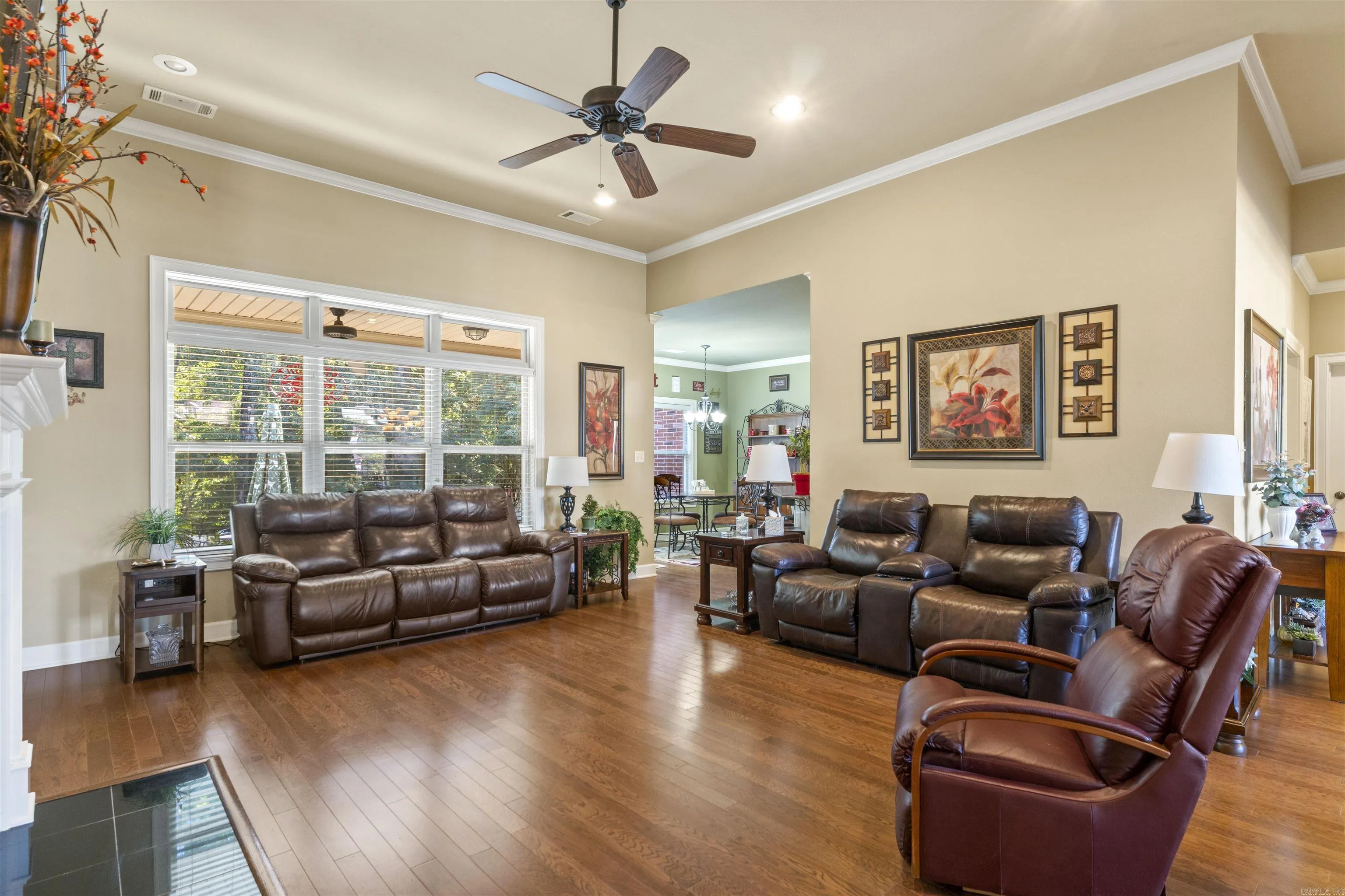Property at 527  Clayton oaks - Image 10