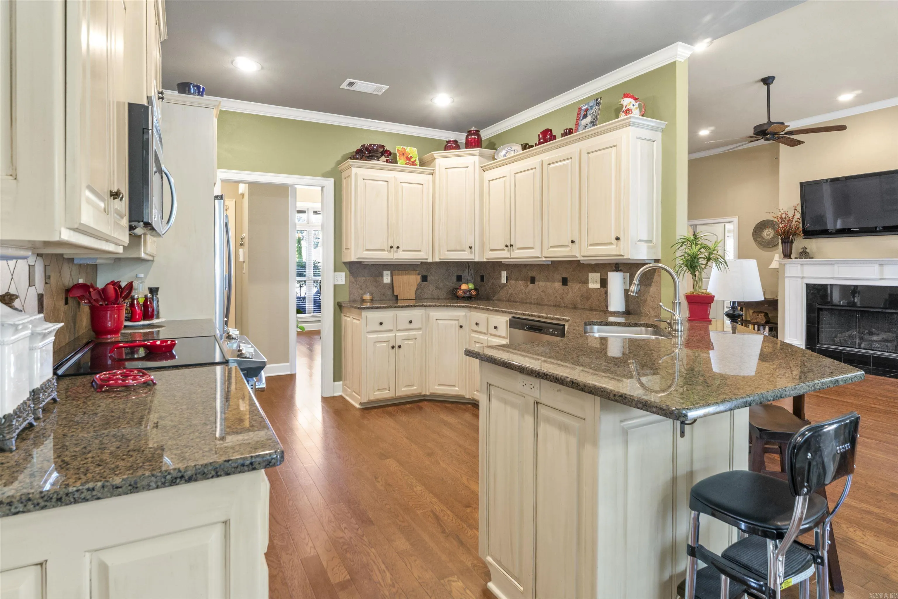 Property at 527  Clayton oaks - Image 15