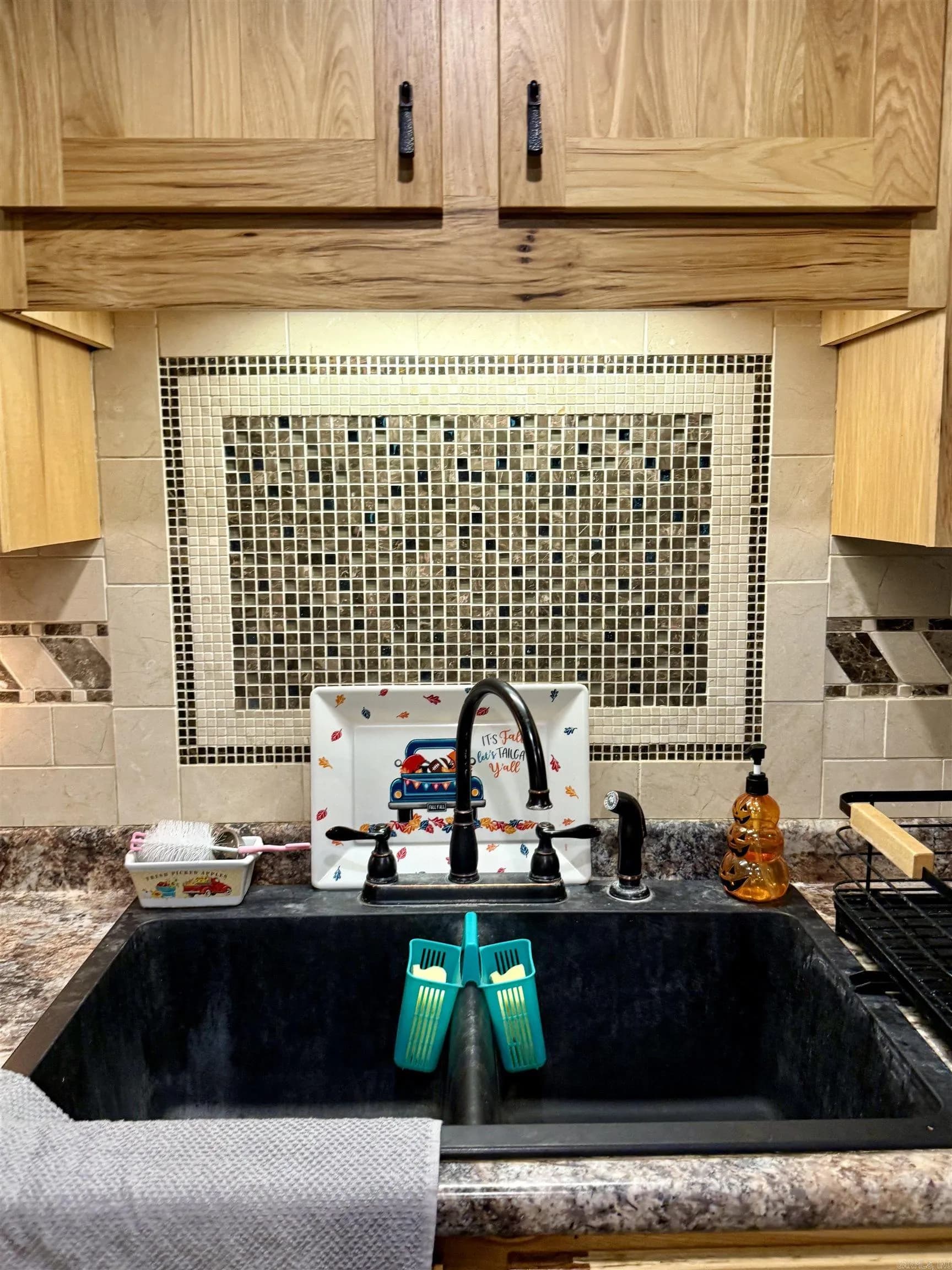 Property at 702  Fox run - Image 9