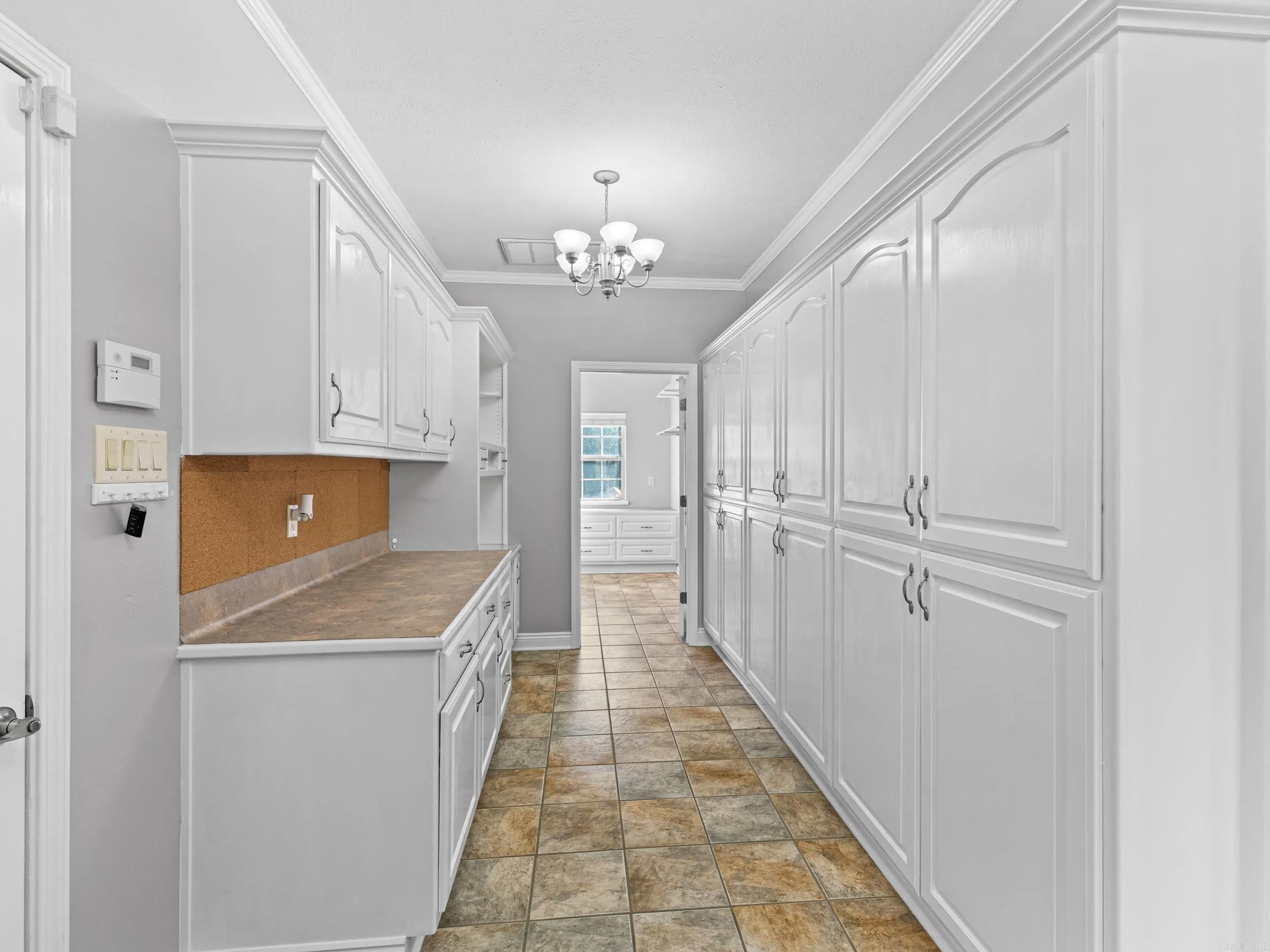 Property at 1604  Dogwood - Image 33