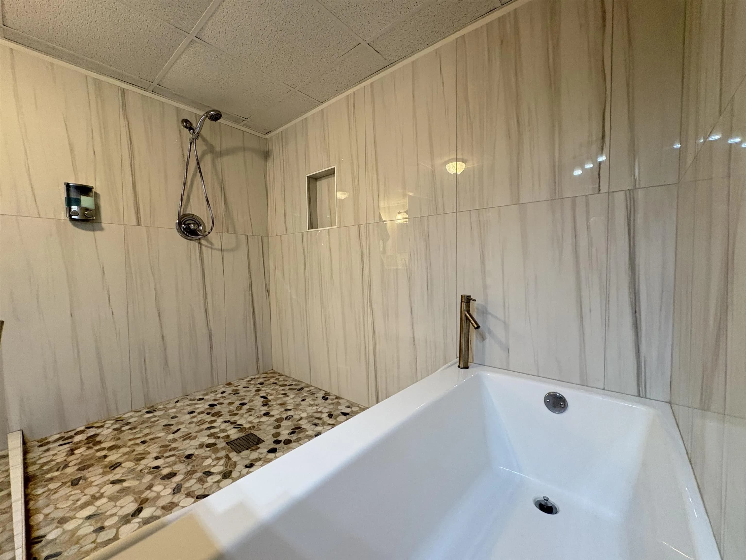 Property at 4  Cisco - Image 37
