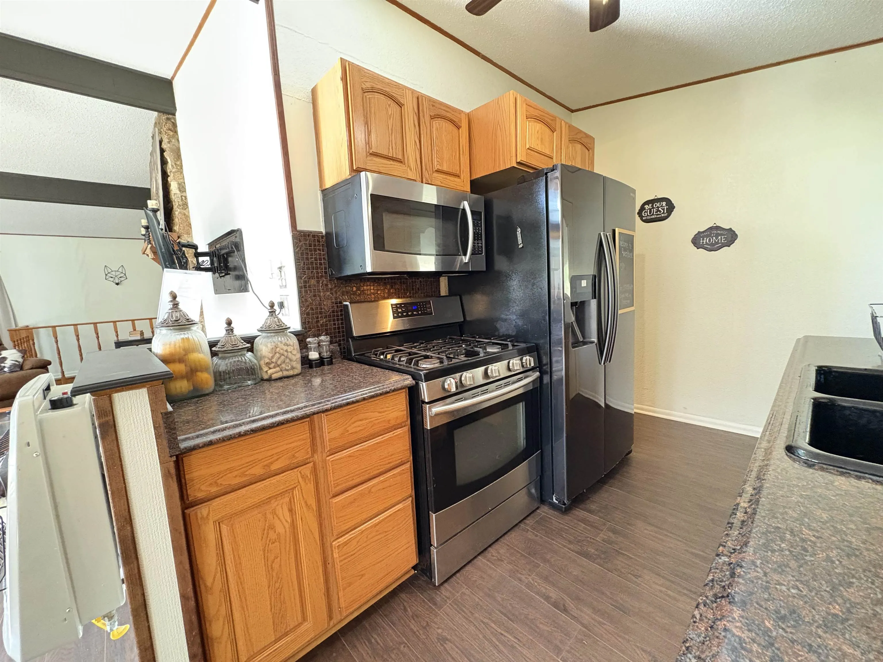 Property at 4  Cisco - Image 13