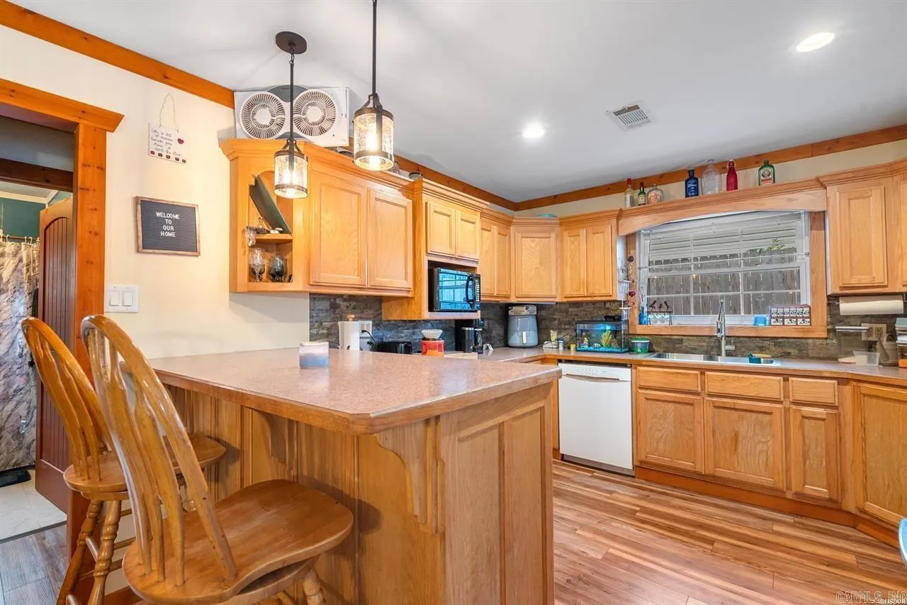 Property at 835  Danville - Image 11