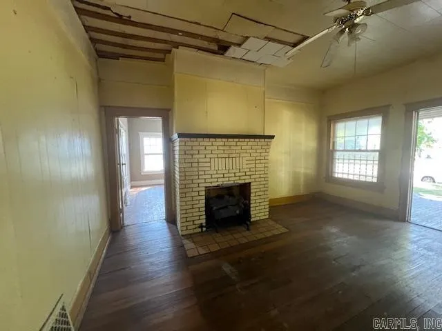 Property at 1036  Ash street - Image 9