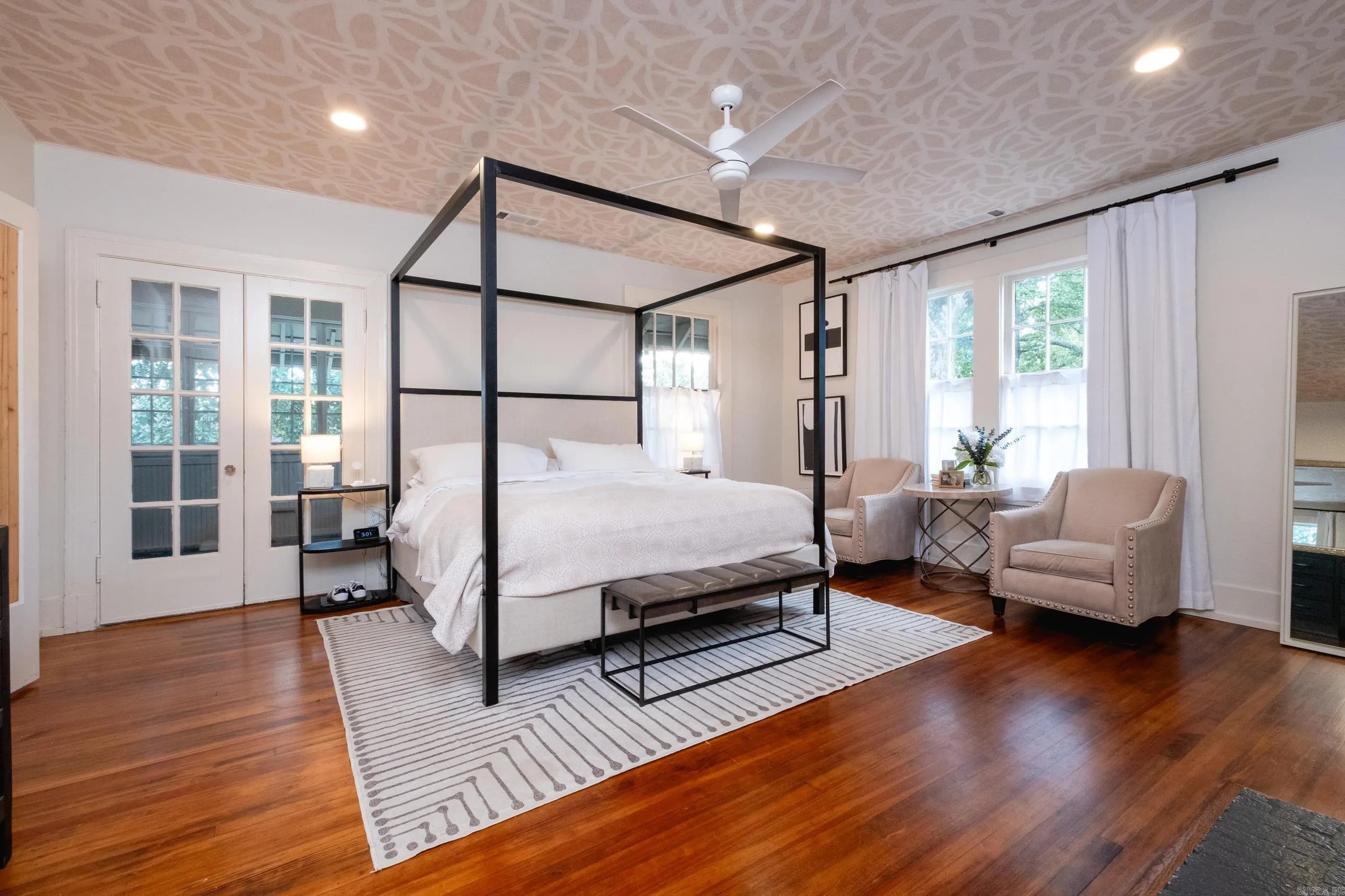 Property at 621 N Pine - Image 32