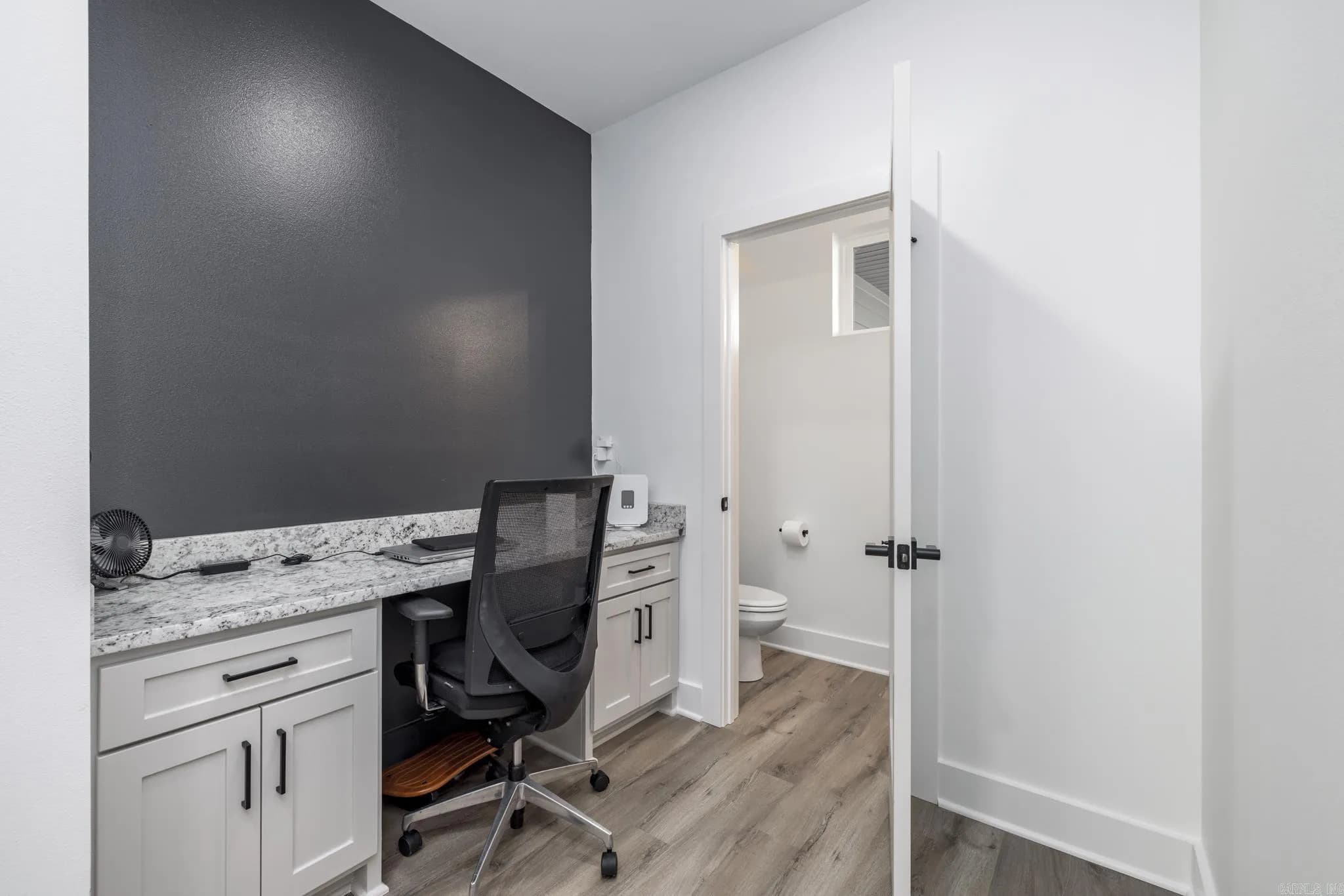 Property at 60  Estrella - Image 11