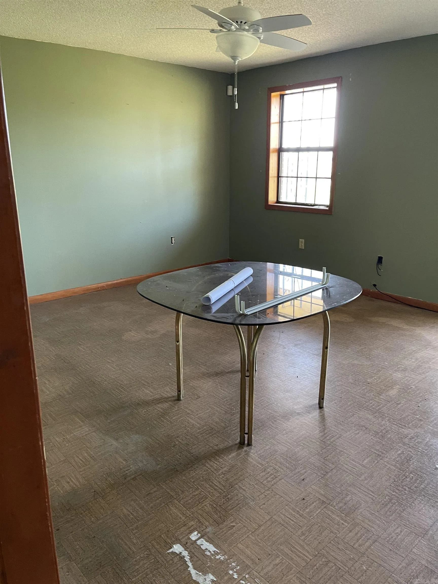 Property at 18  Lee 722 - Image 7