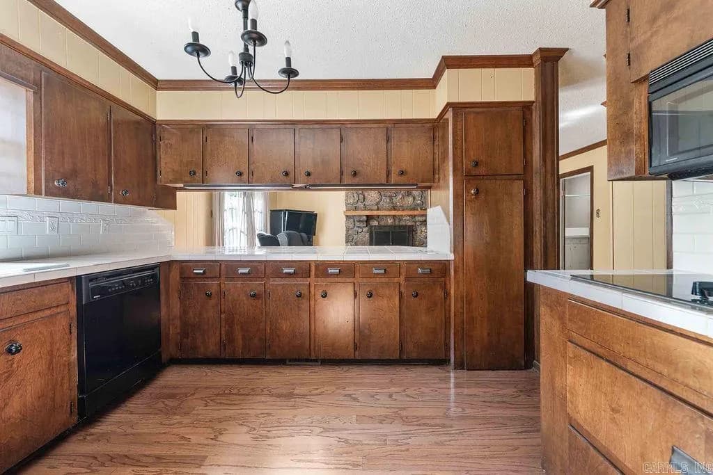 Property at 8  Minnehaha ct. - Image 10