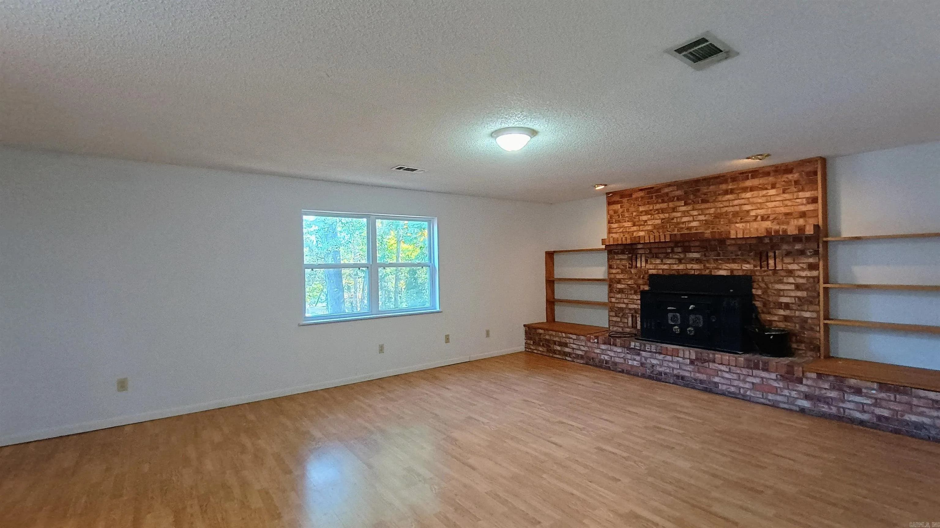 Property at 105  Briarcroft - Image 15