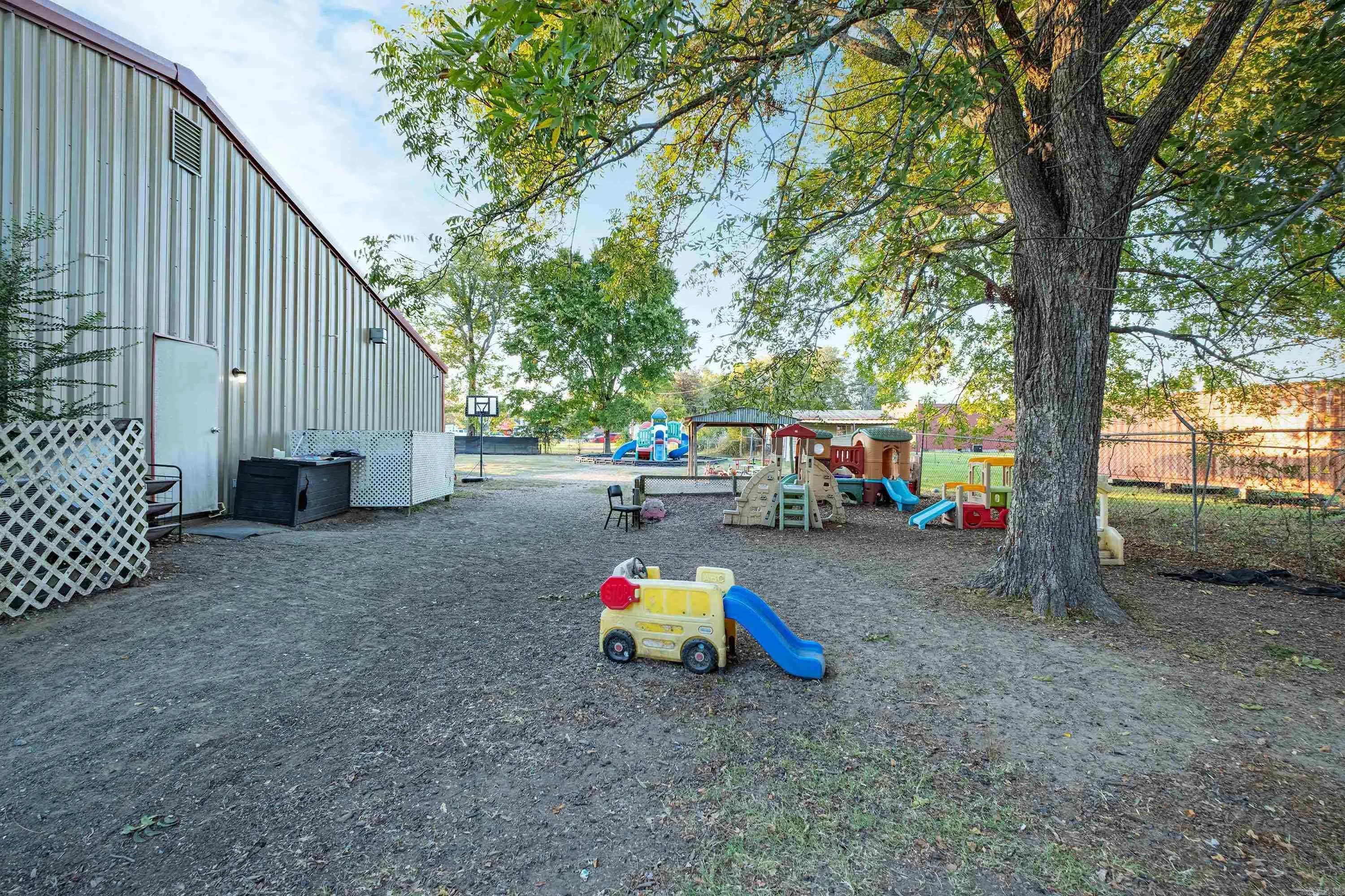 Property at 107 S Highway 365 - Image 40