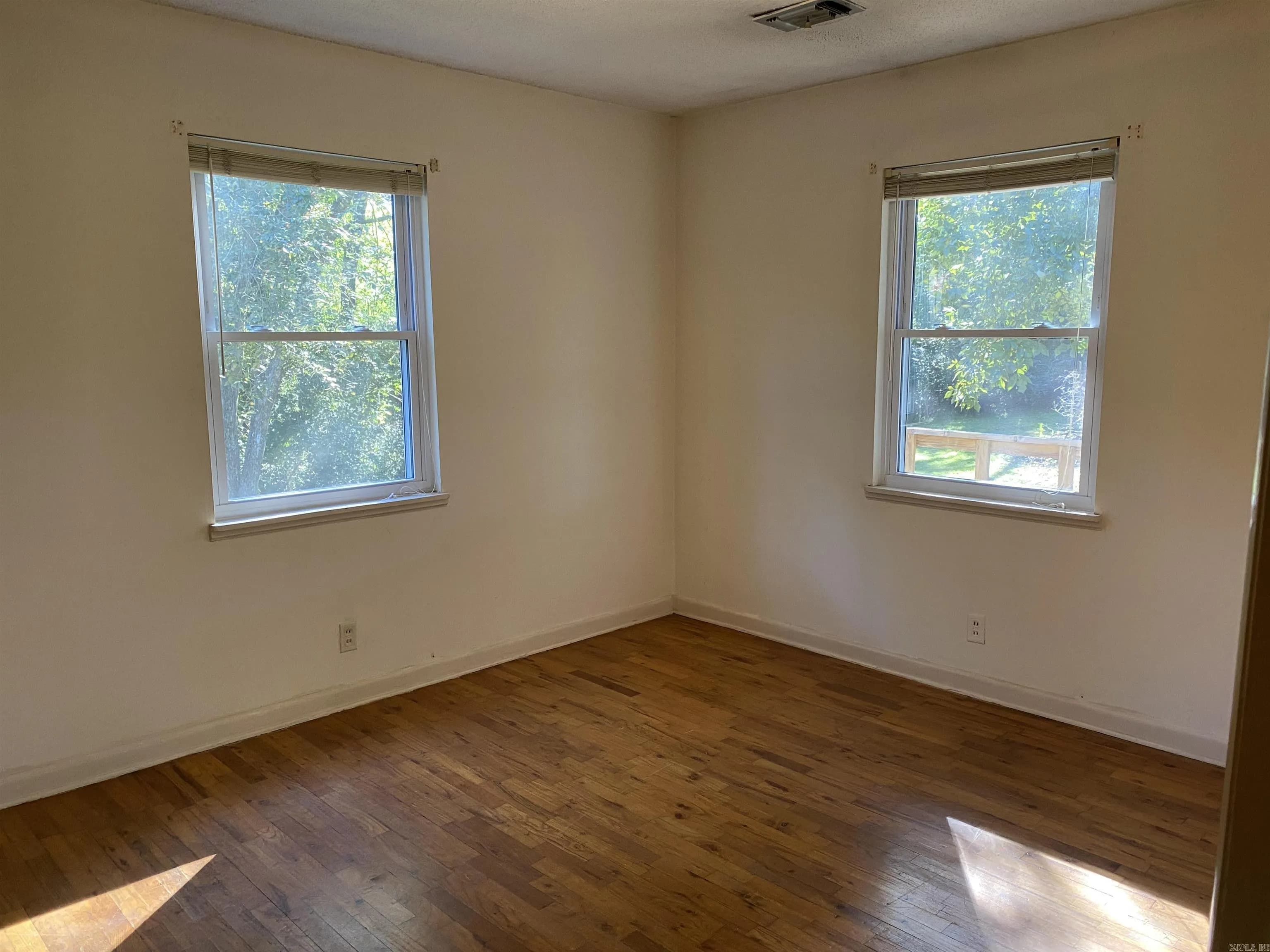 Property at 146  Kaufman - Image 17