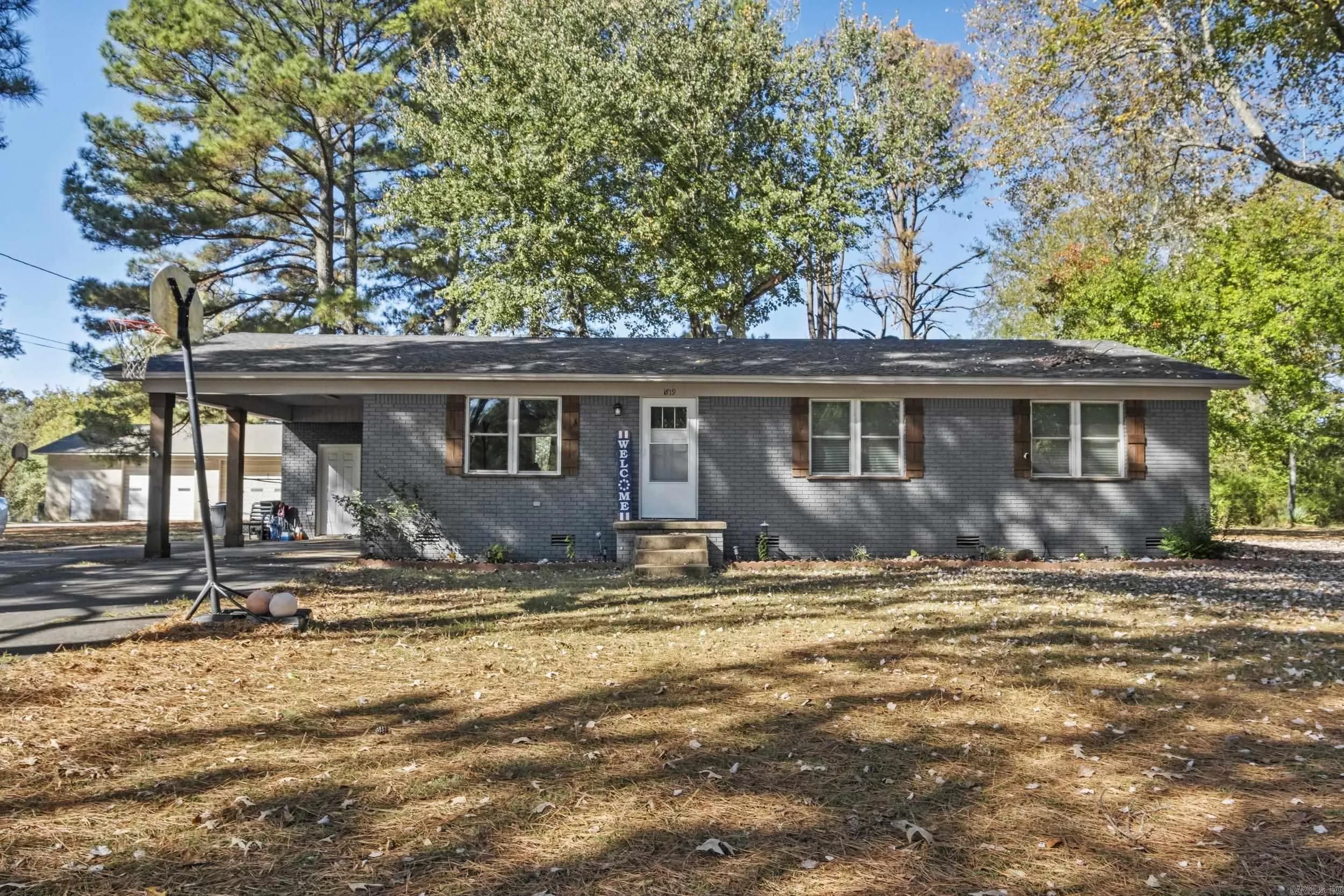 Property at 1819  Wade - Image 1