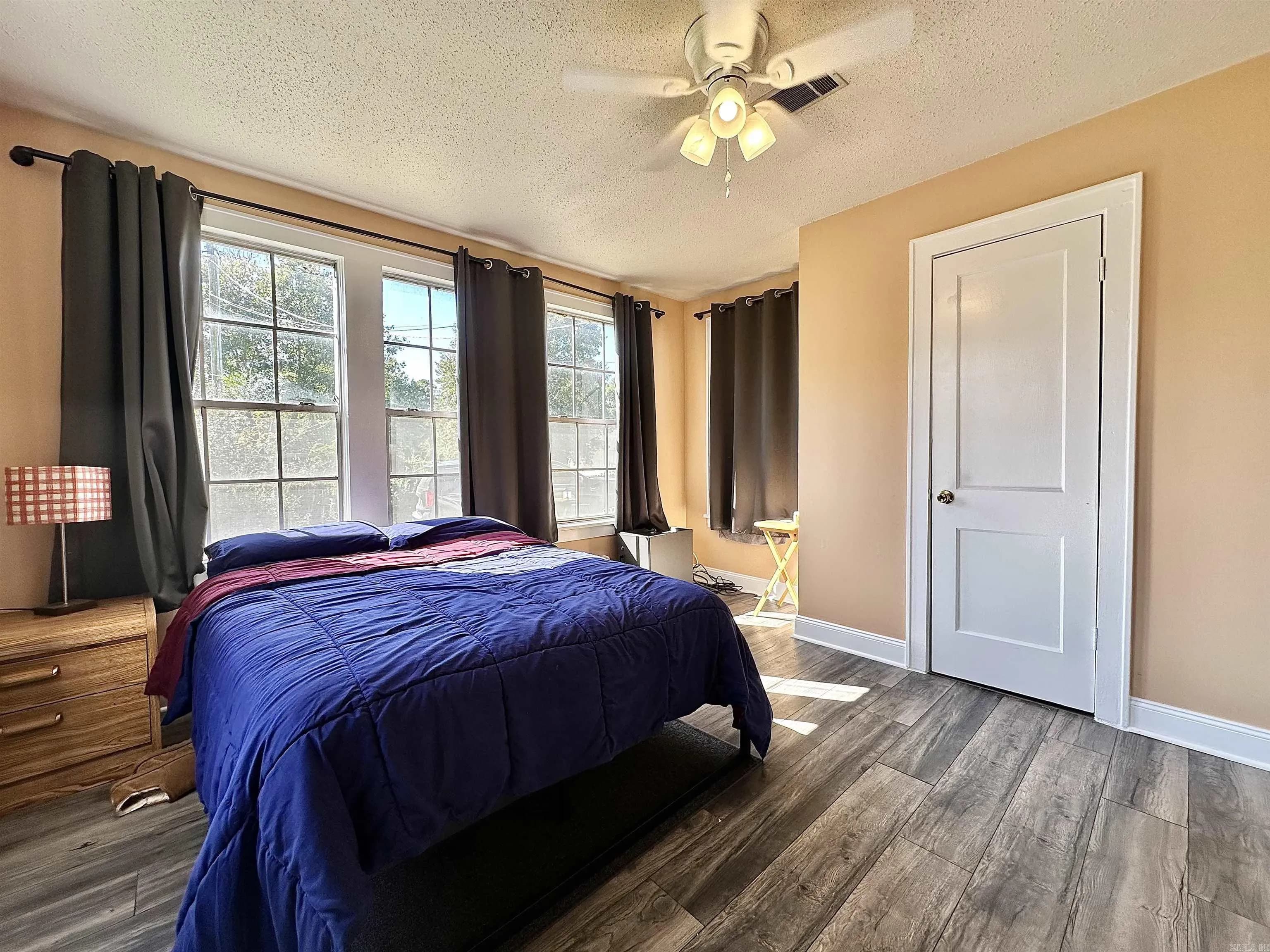 Property at 1207 N Arch street - Image 15
