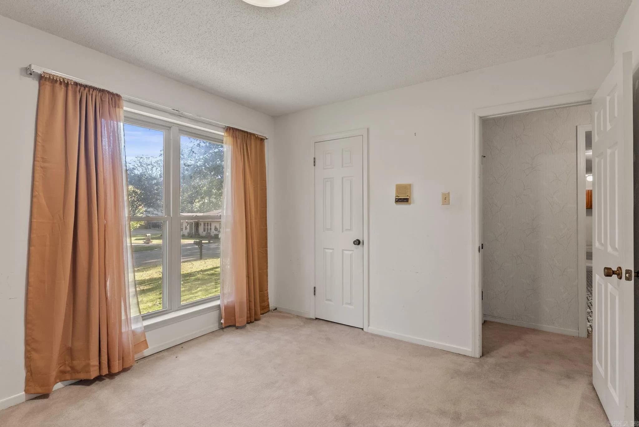 Property at 8  Beaconsfield - Image 22