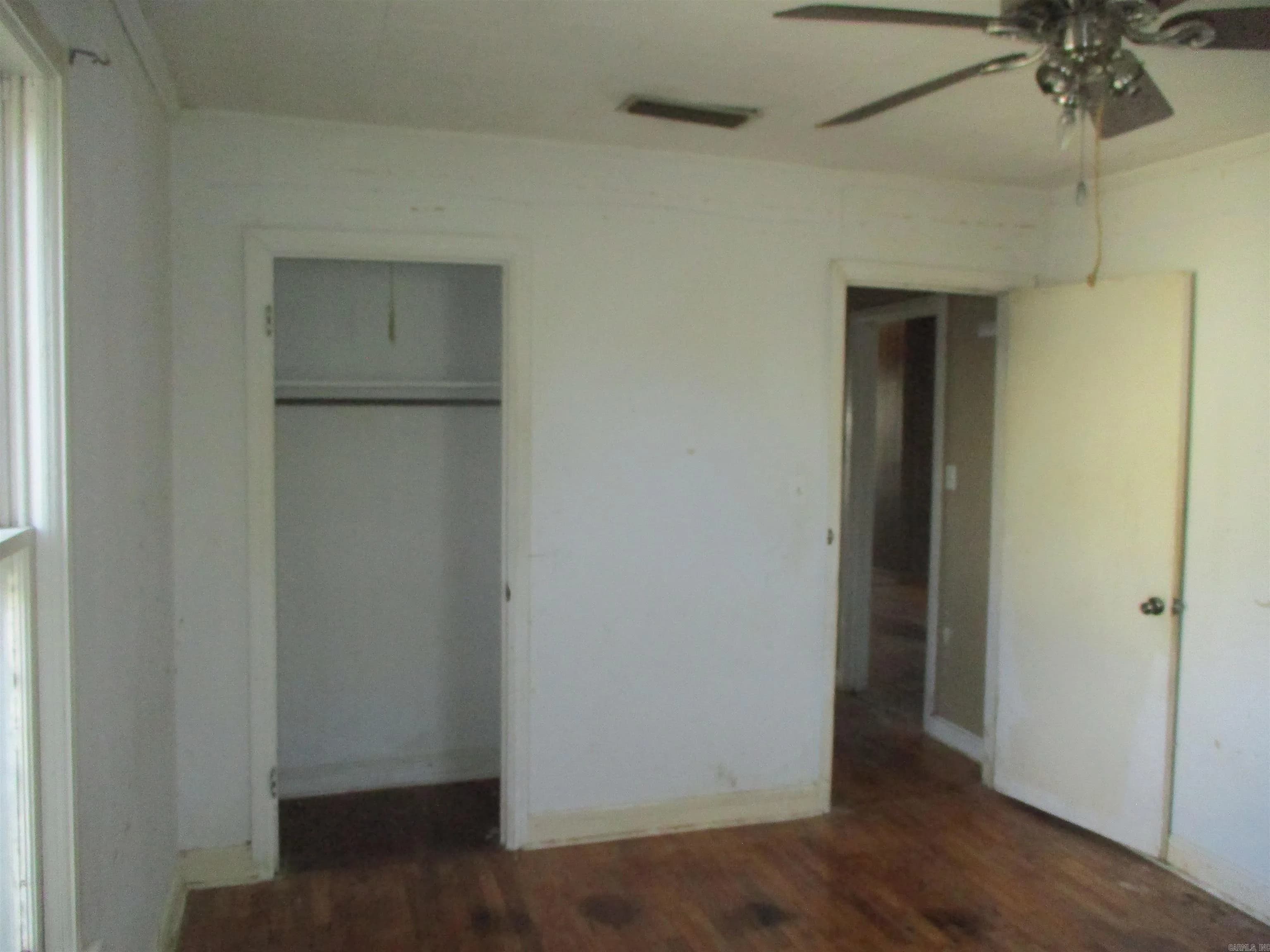 Property at 1706 S College - Image 15
