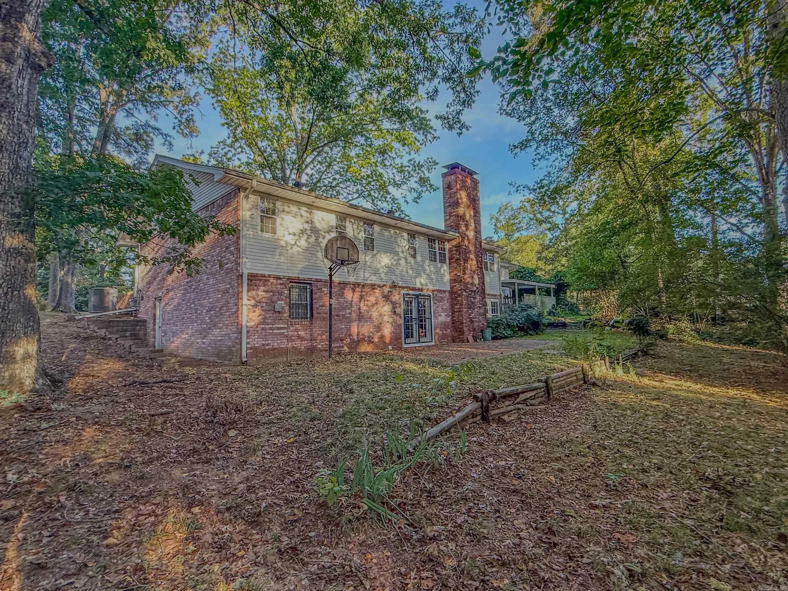 Property at 1309  Crest - Image 43