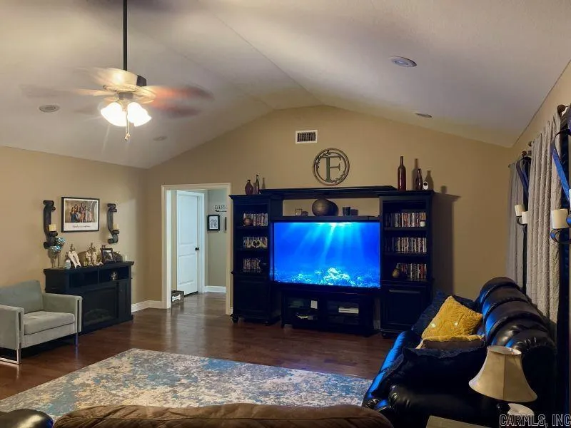 Property at 5003 S 27 1/2 - Image 4