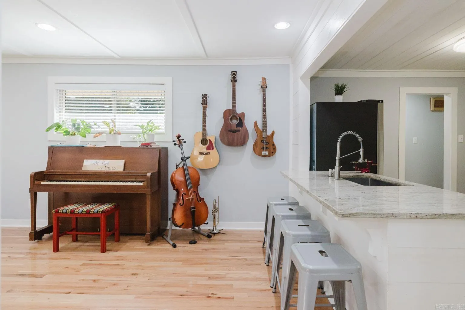 Property at 31  Belmont - Image 20