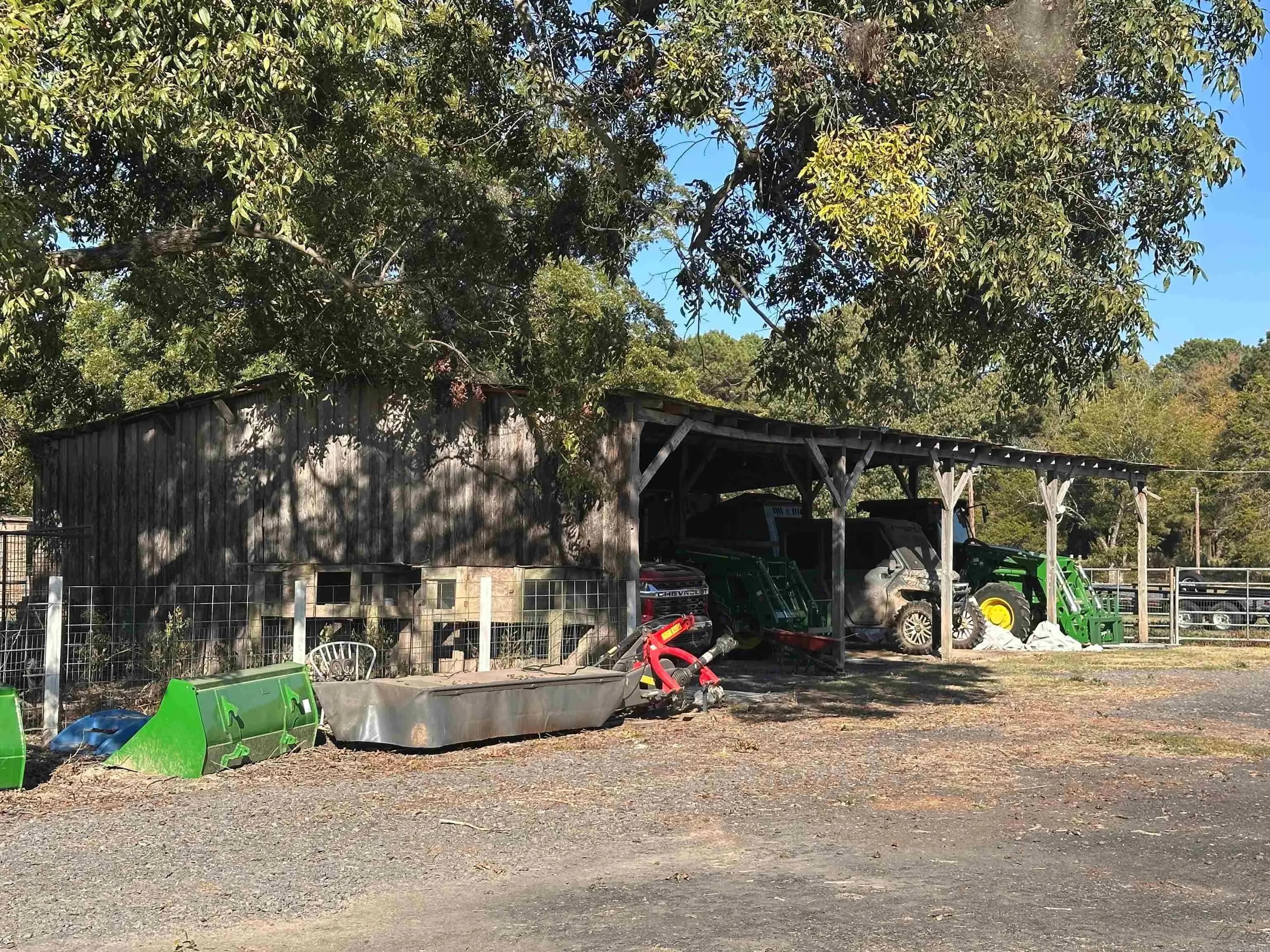 Property at 3451  Tippit - Image 29