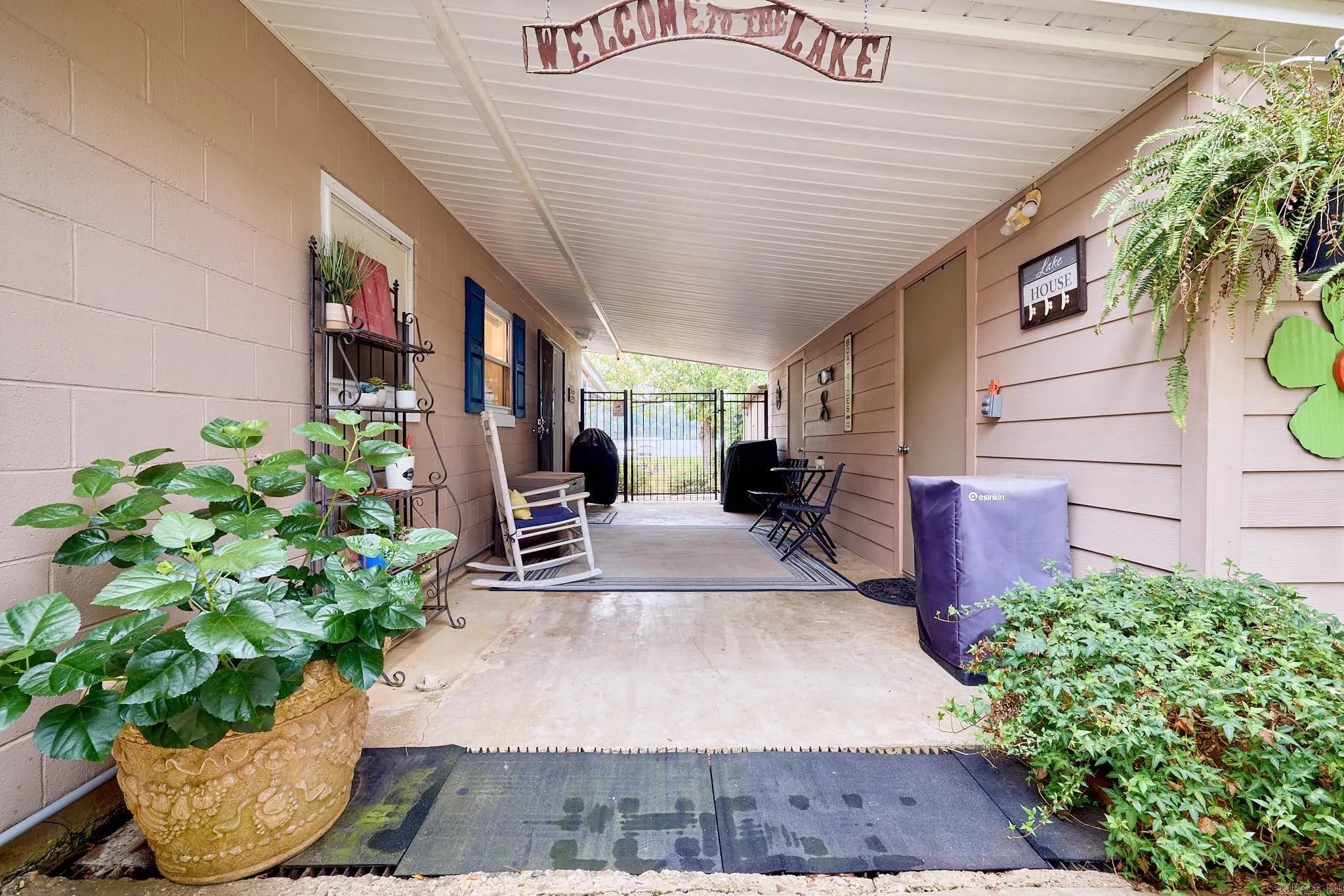 Property at 248  Elmwood drive - Image 7