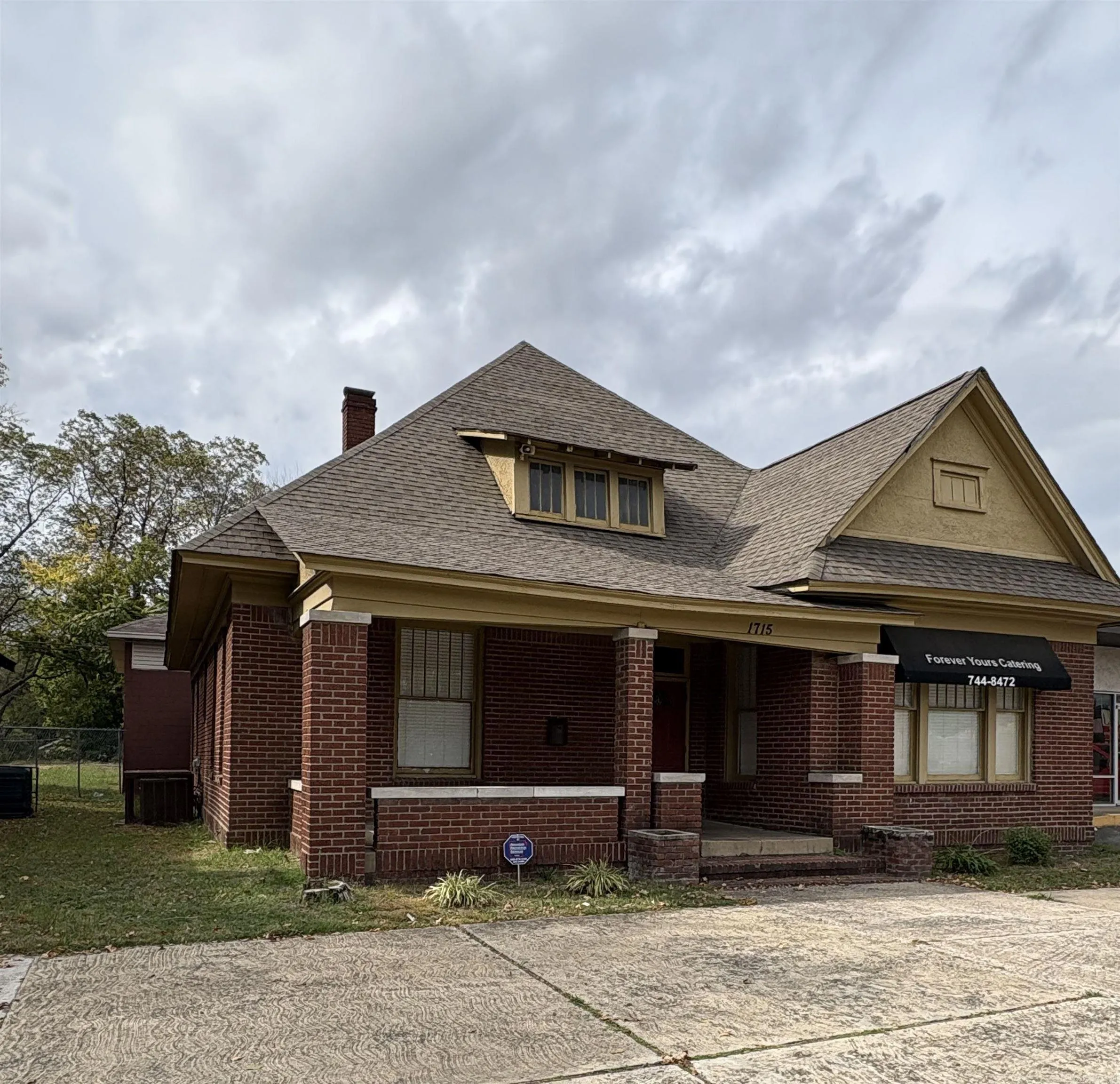 Property at 1715  Main - Image 2