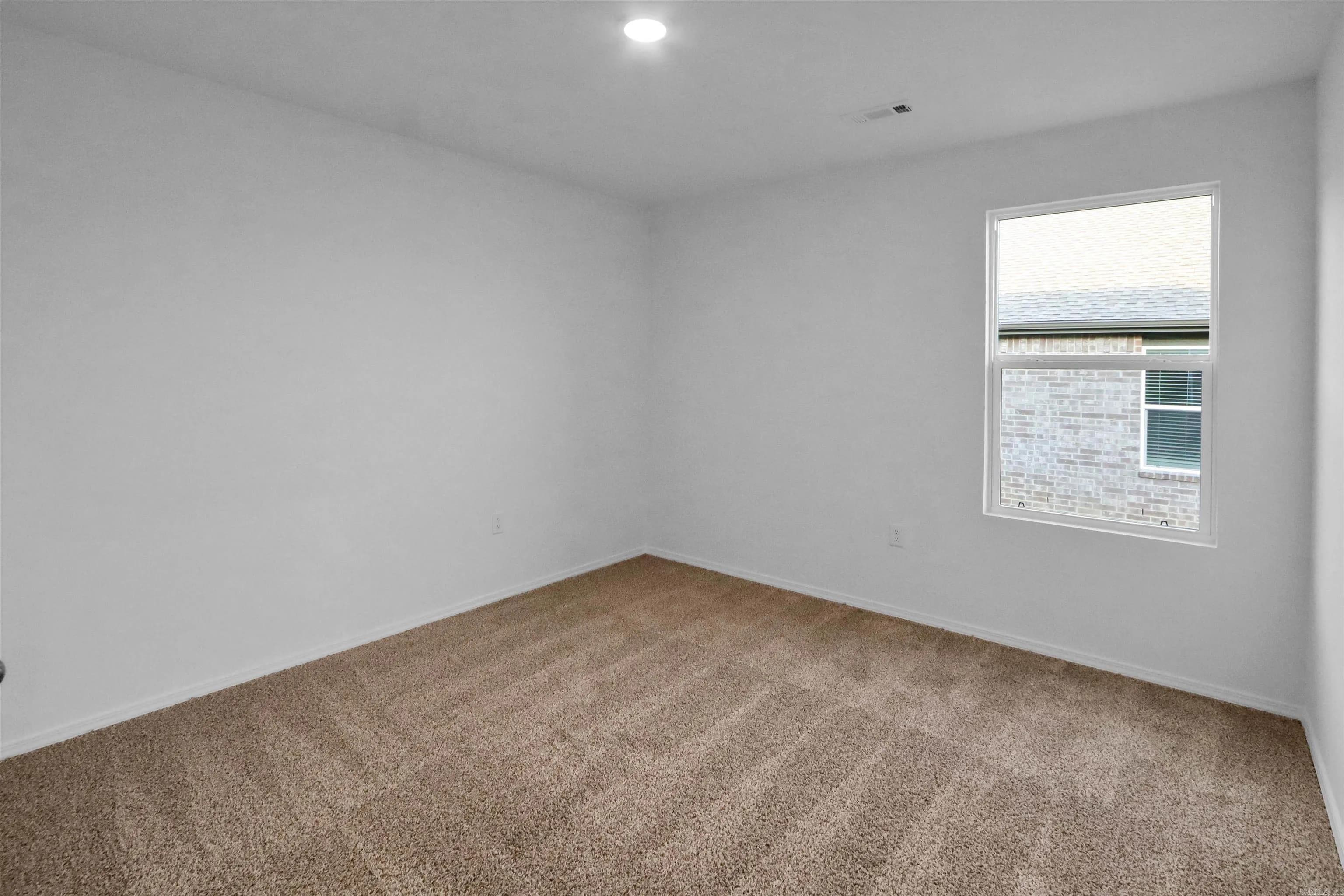 Property at 112 E Sunbelt - Image 14