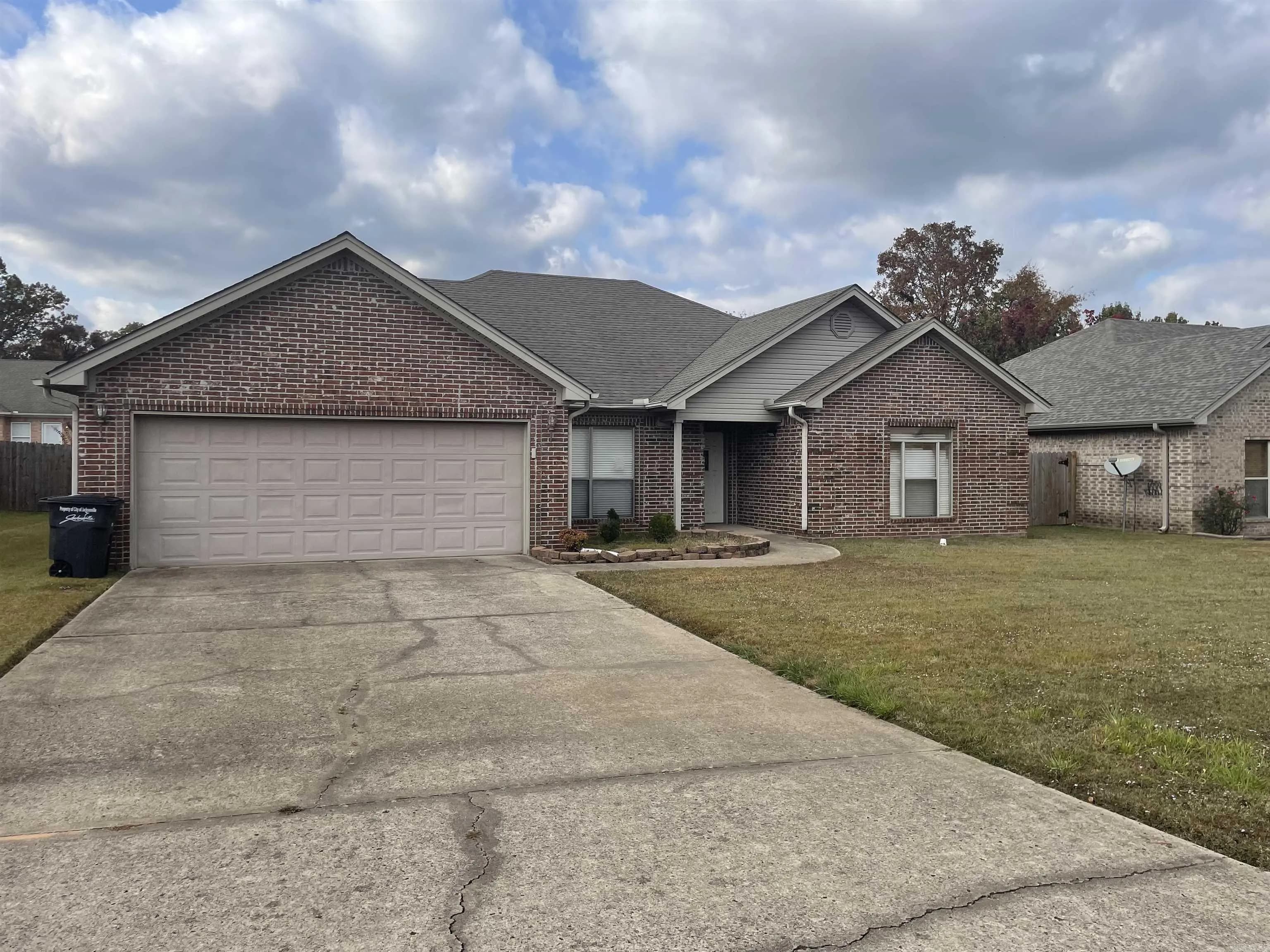 Property at 1901  Reveille - Image 10