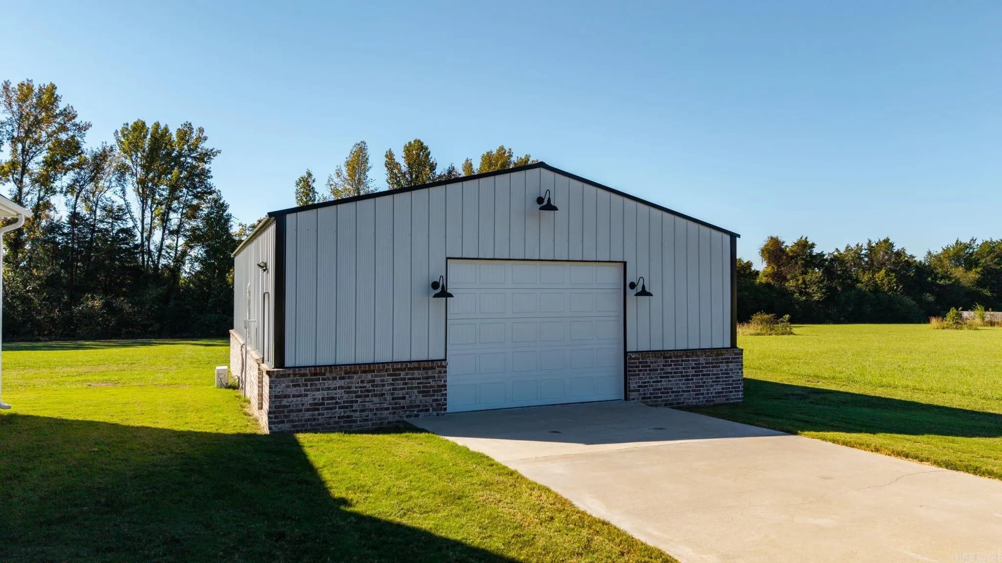 Property at 23  Mckaskle - Image 47