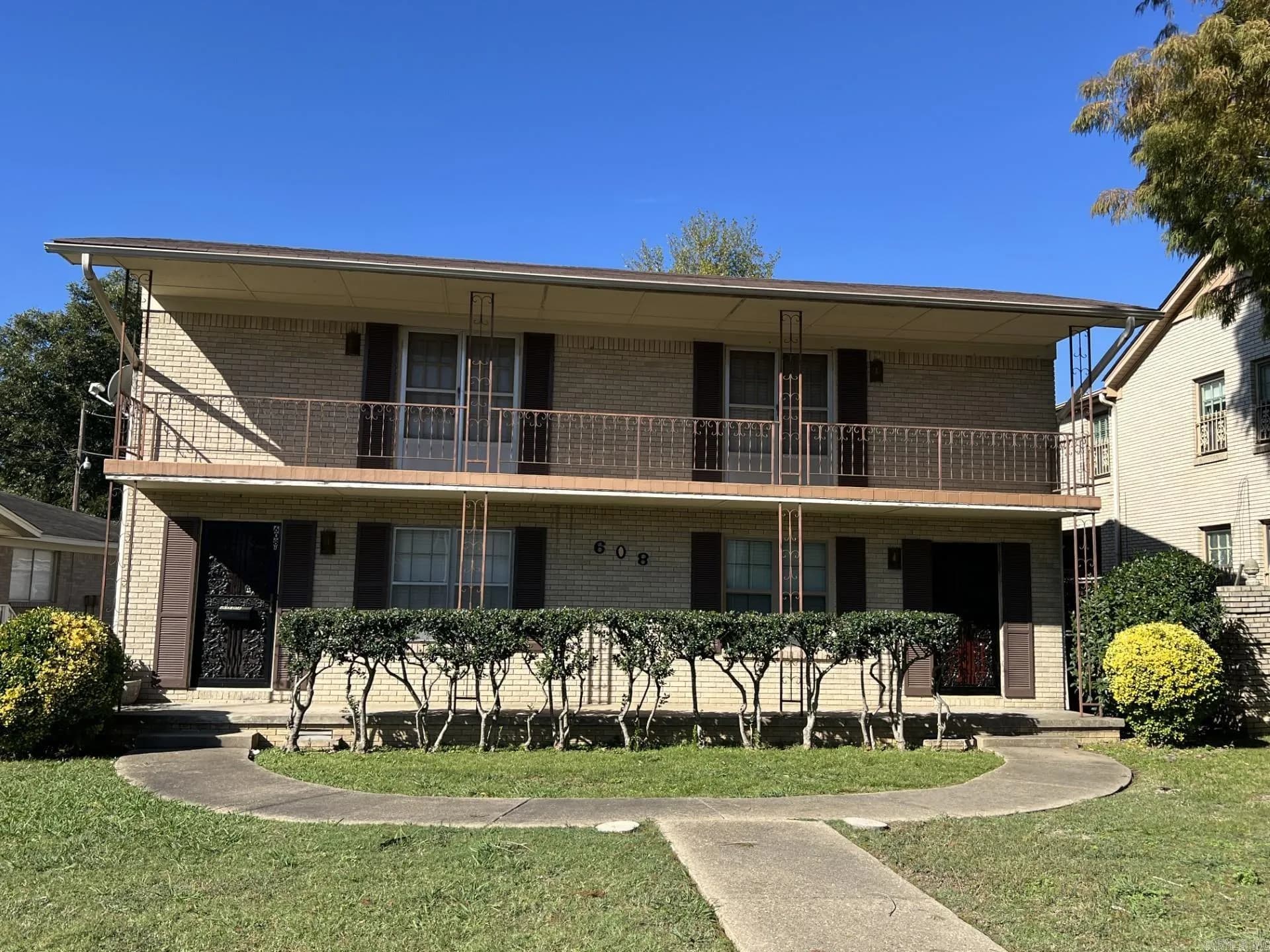 Property at 609  Chickadee - Image 1