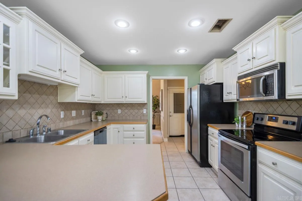Property at 7112 E Ridge drive - Image 10