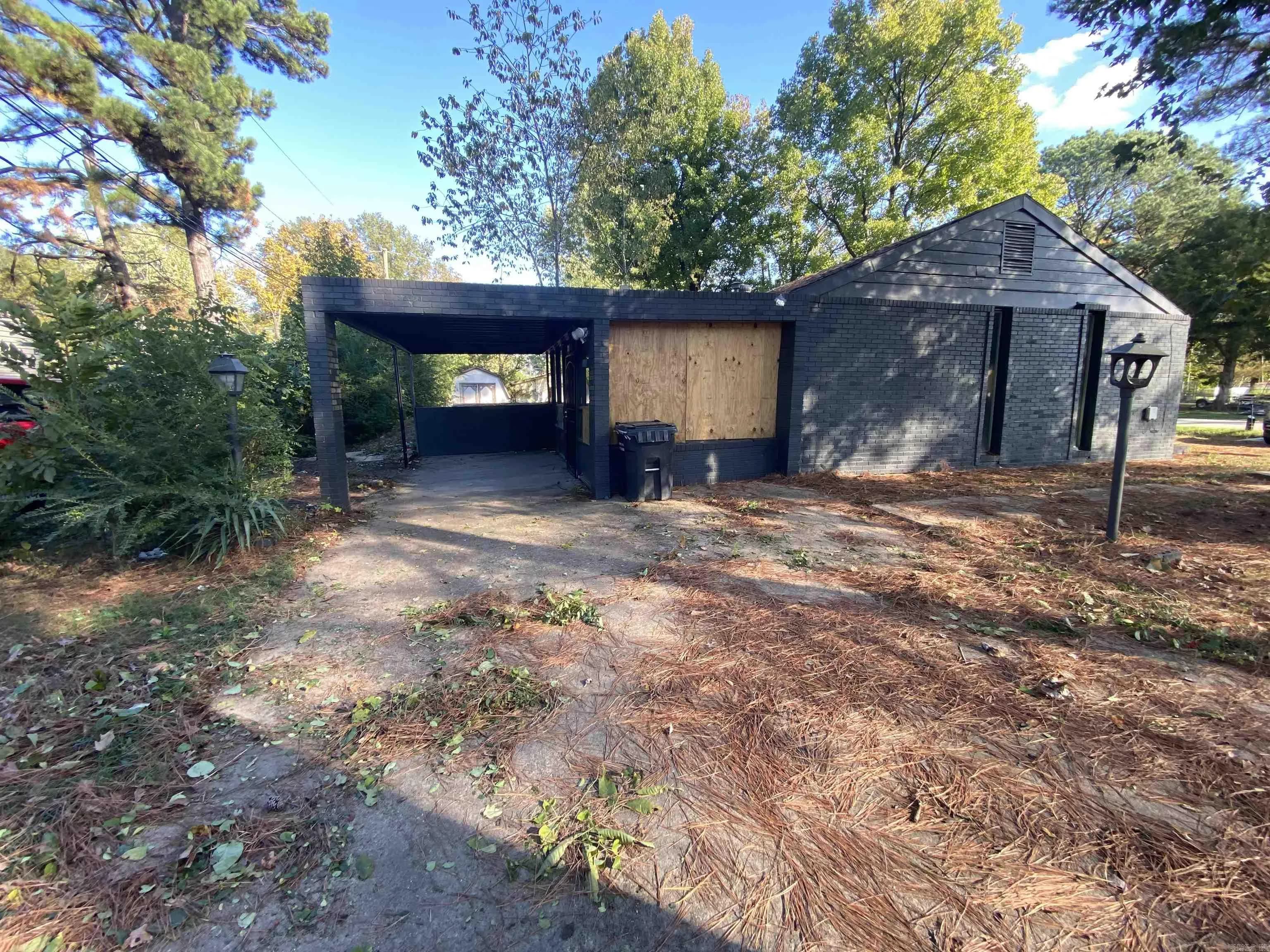 Property at 3500  Fairview - Image 12