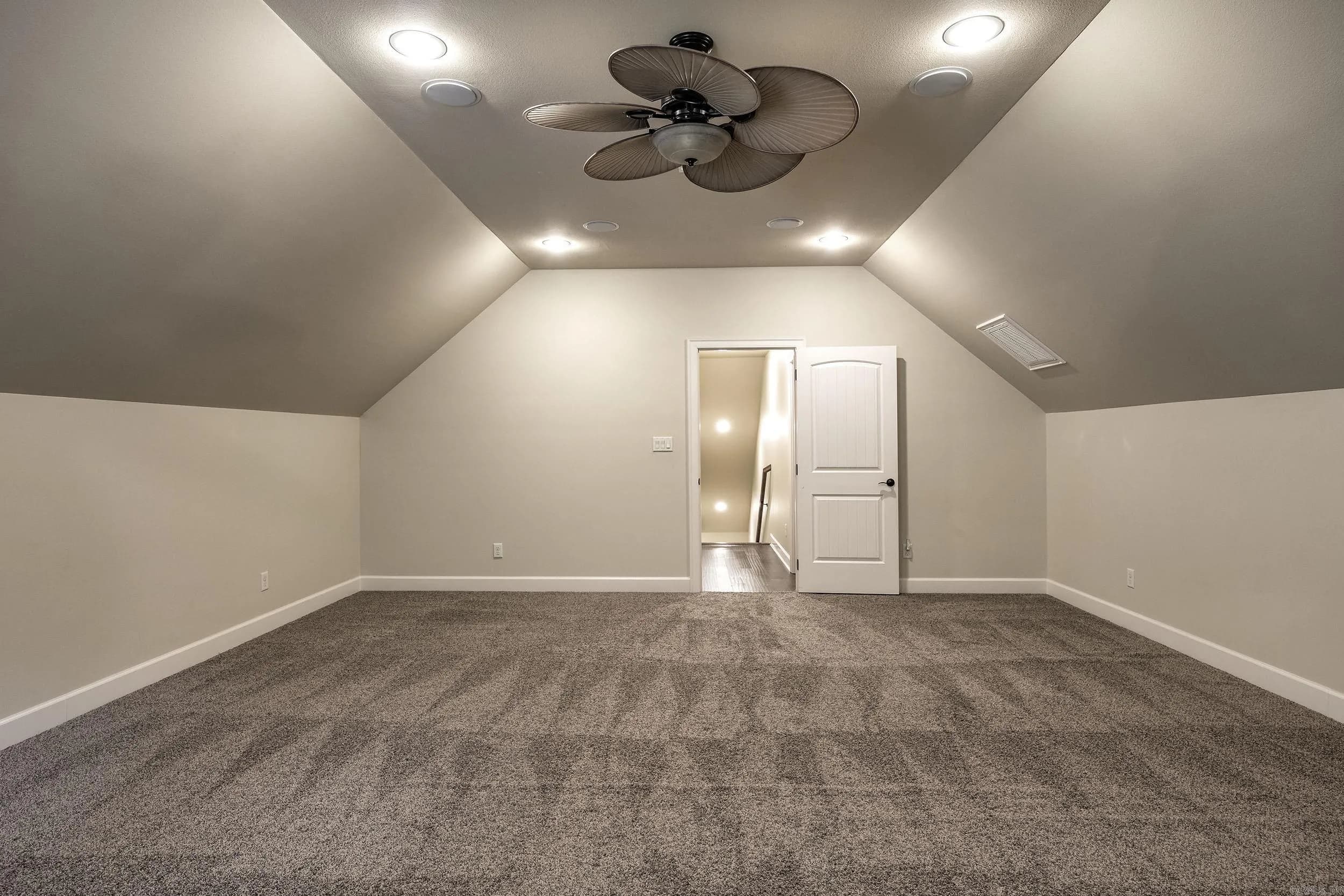 Property at 5  Pine view - Image 36
