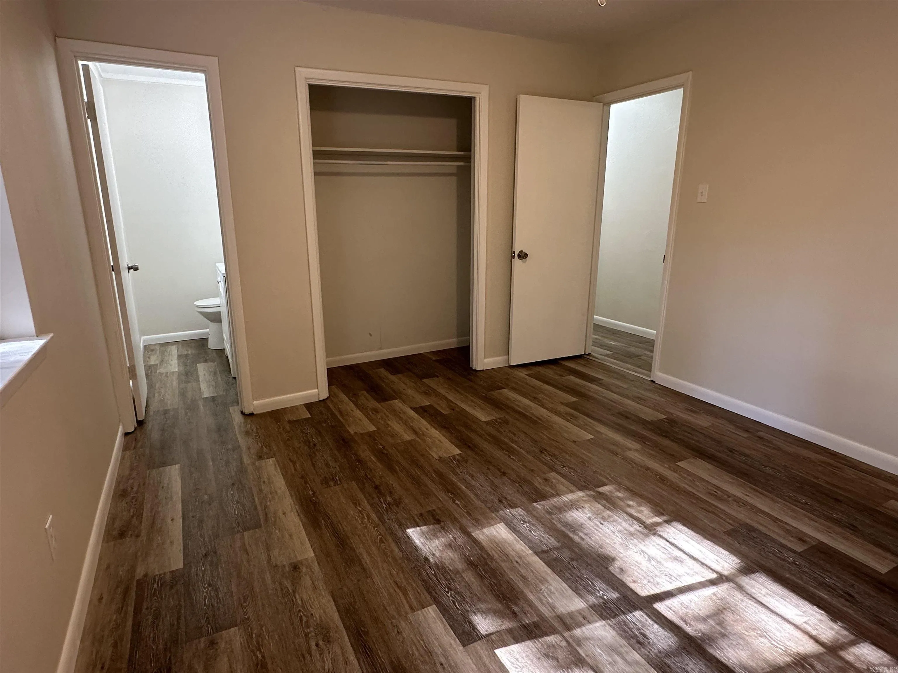Property at 9615  Comstock - Image 15