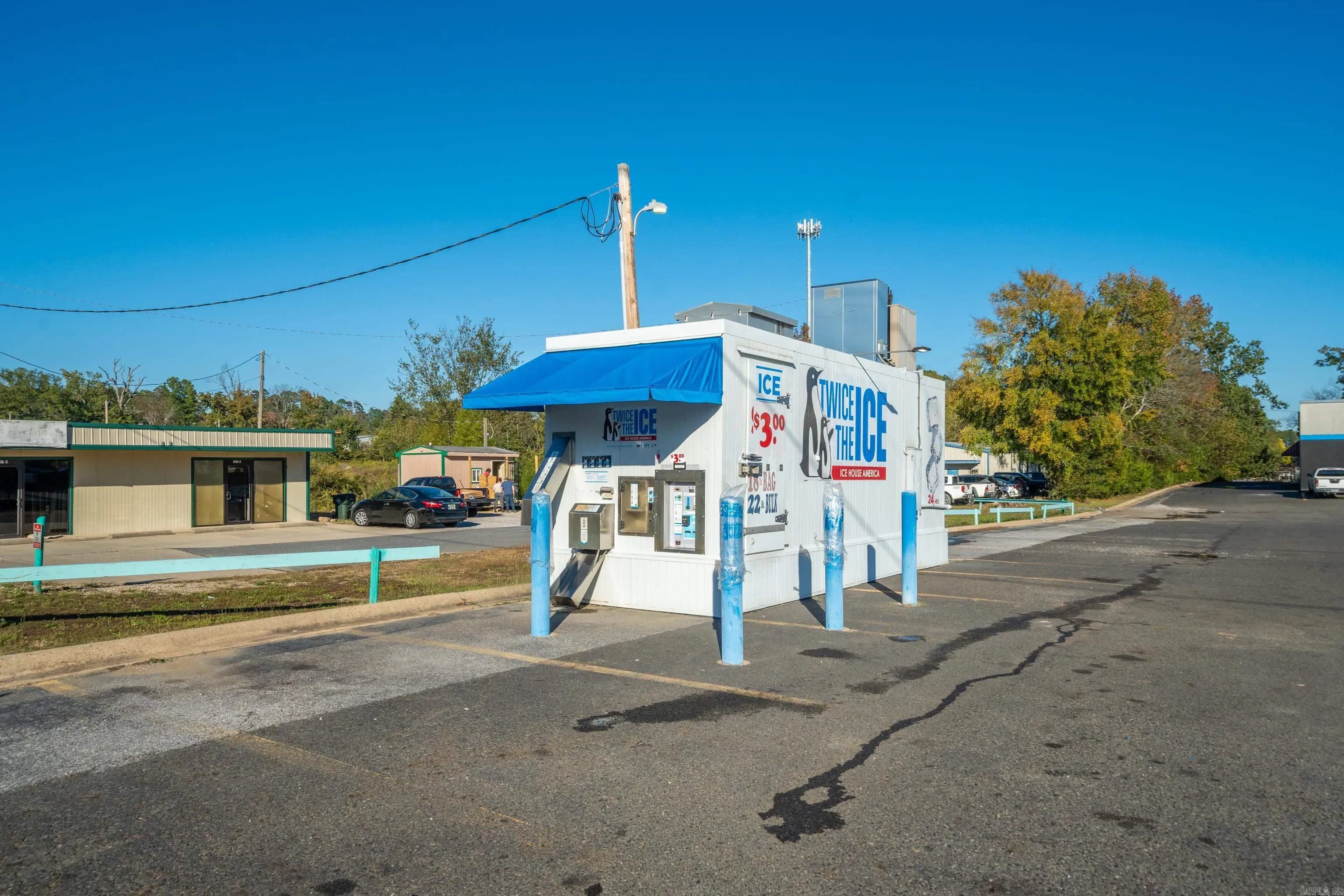 Property at 5609 & 5611  Central - Image 3