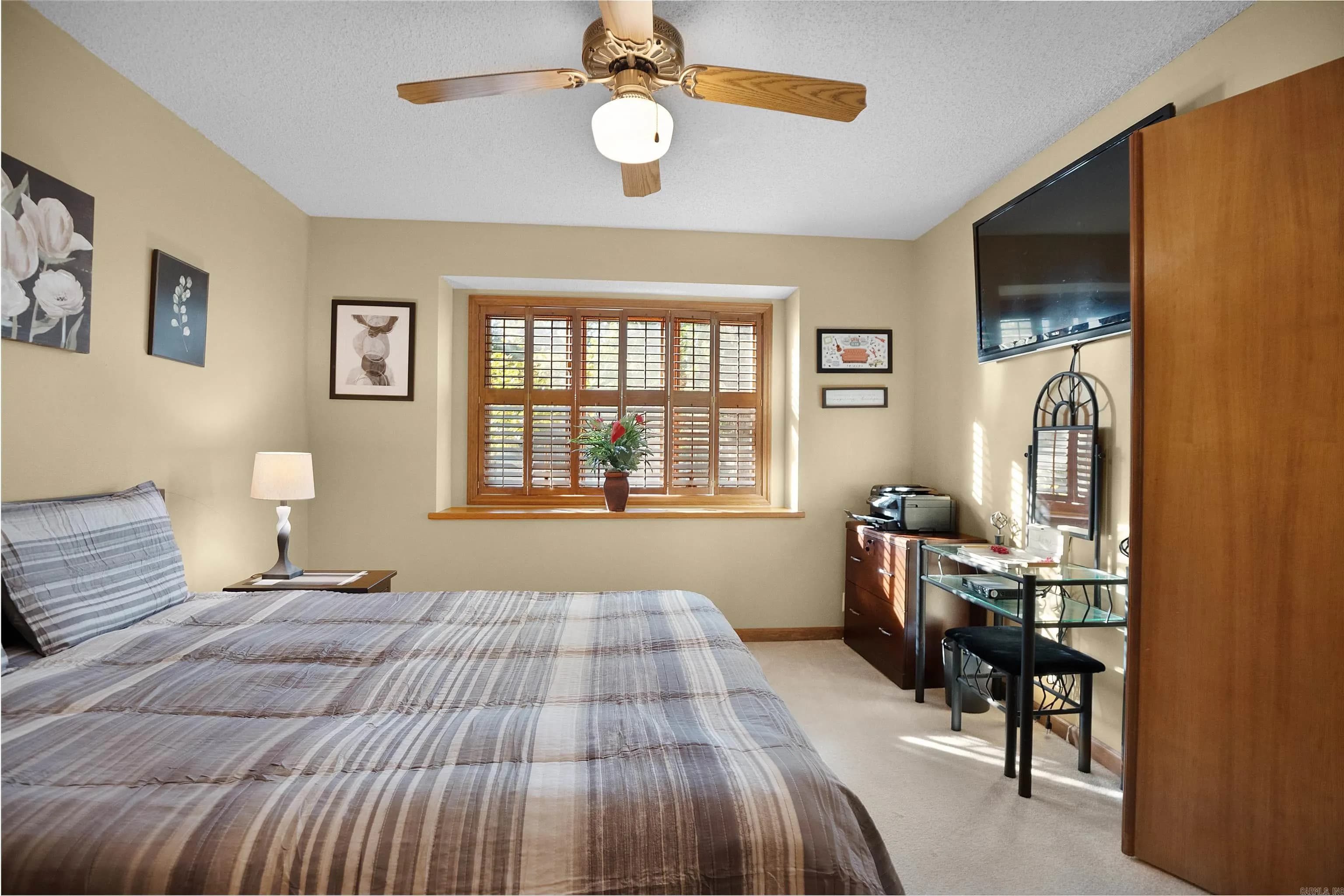 Property at 17  Coronado - Image 11