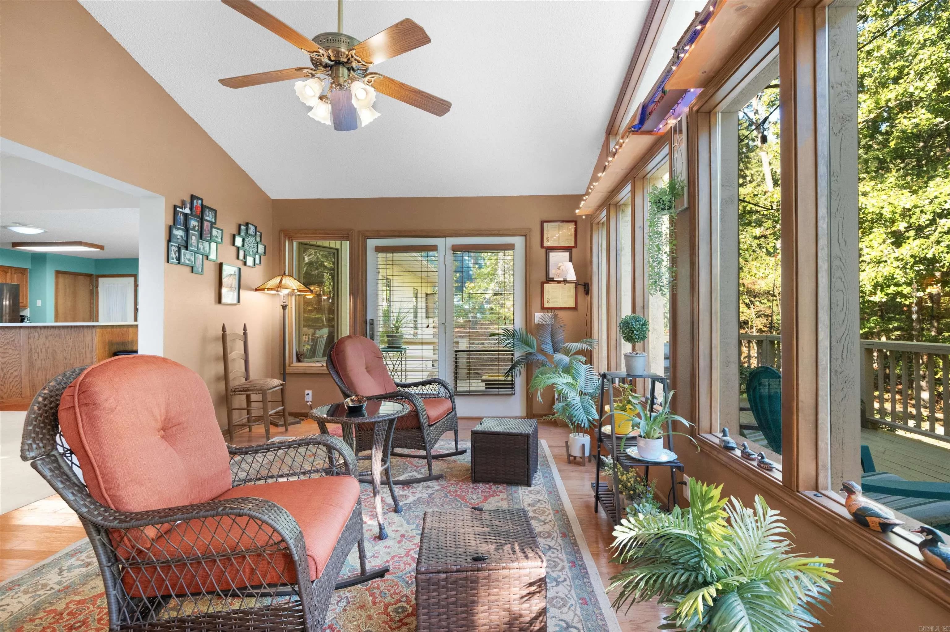 Property at 17  Coronado - Image 17