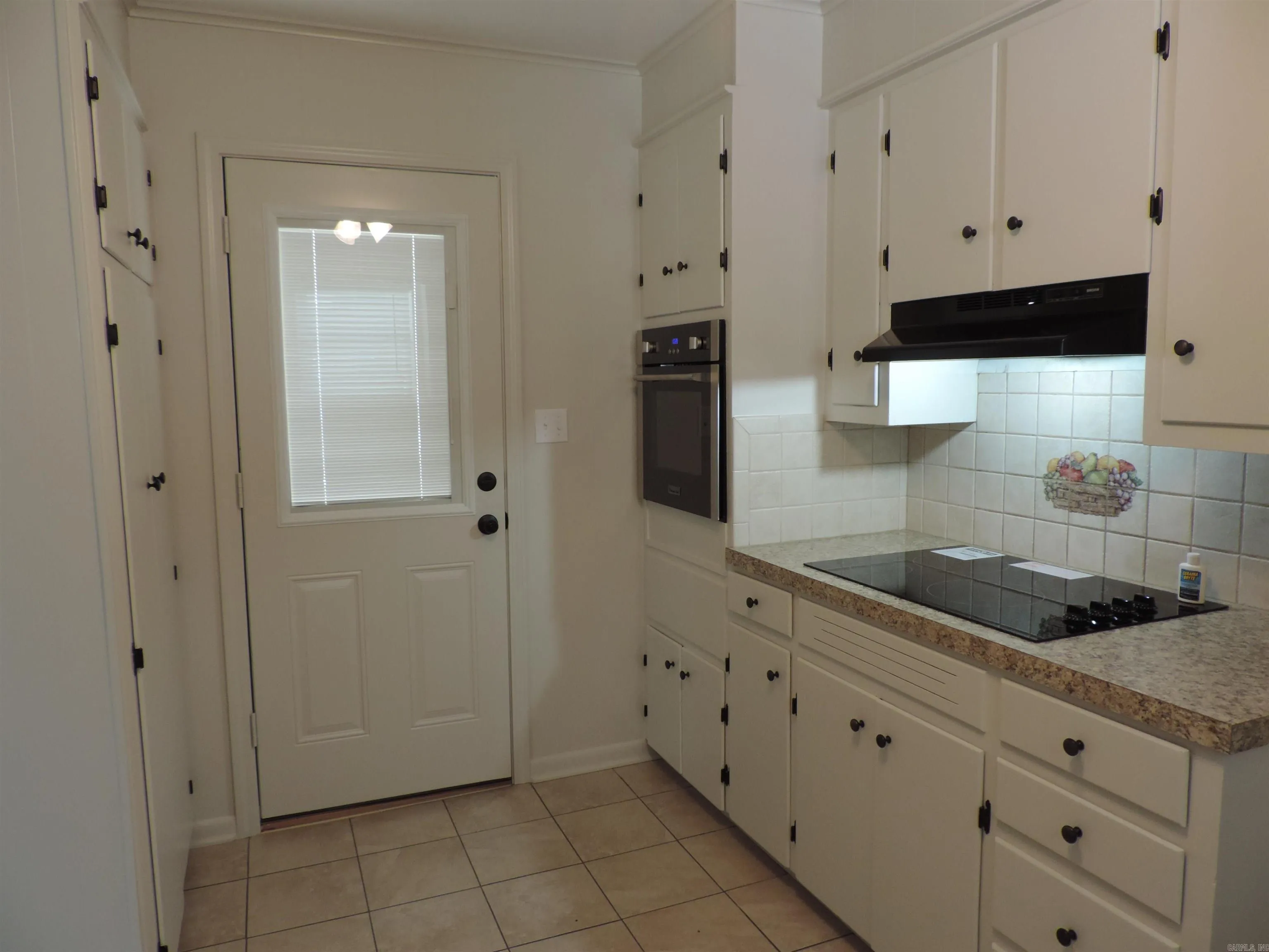 Property at 212 S Adcock - Image 5